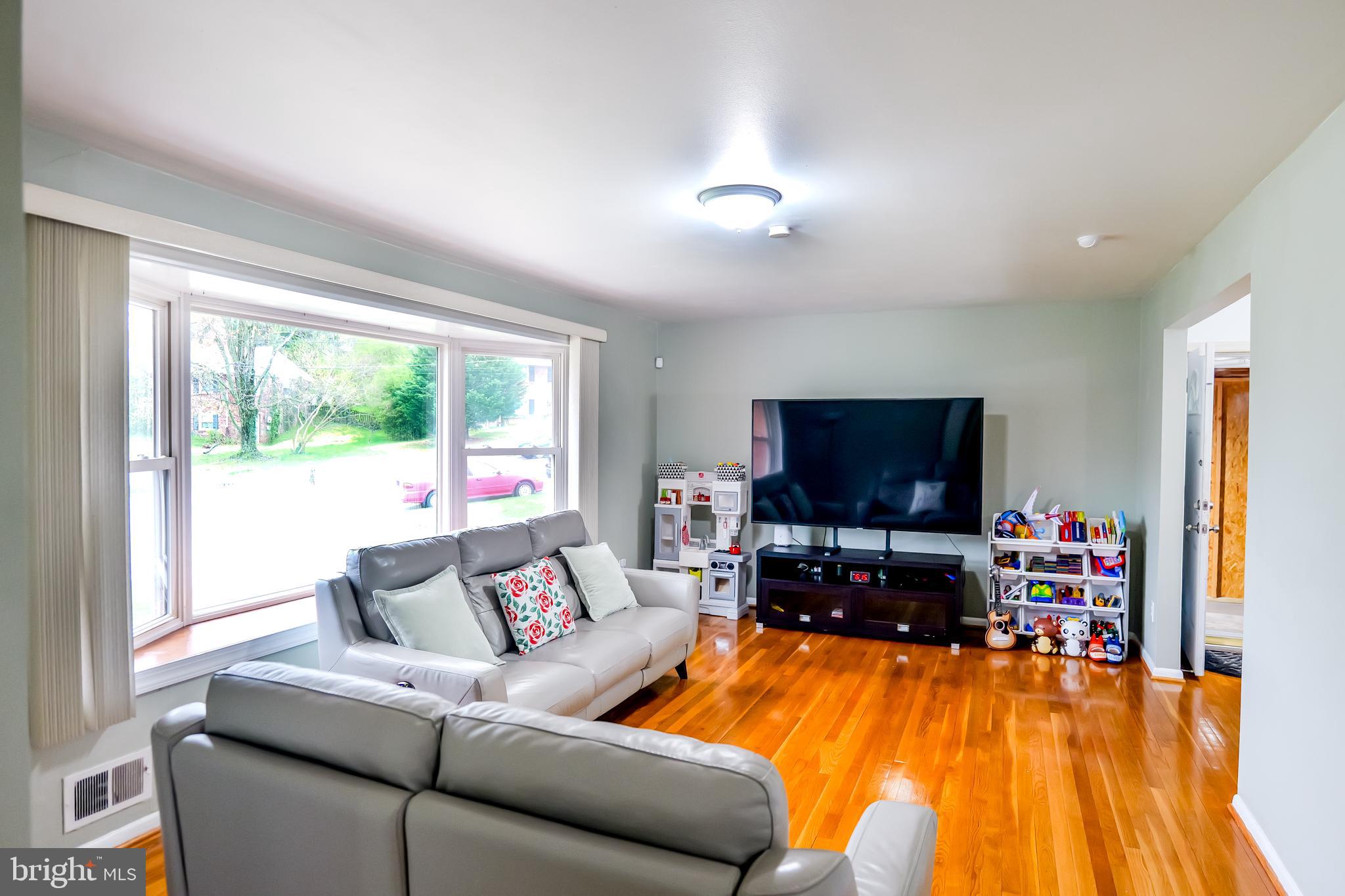 CALVERTON - Residential