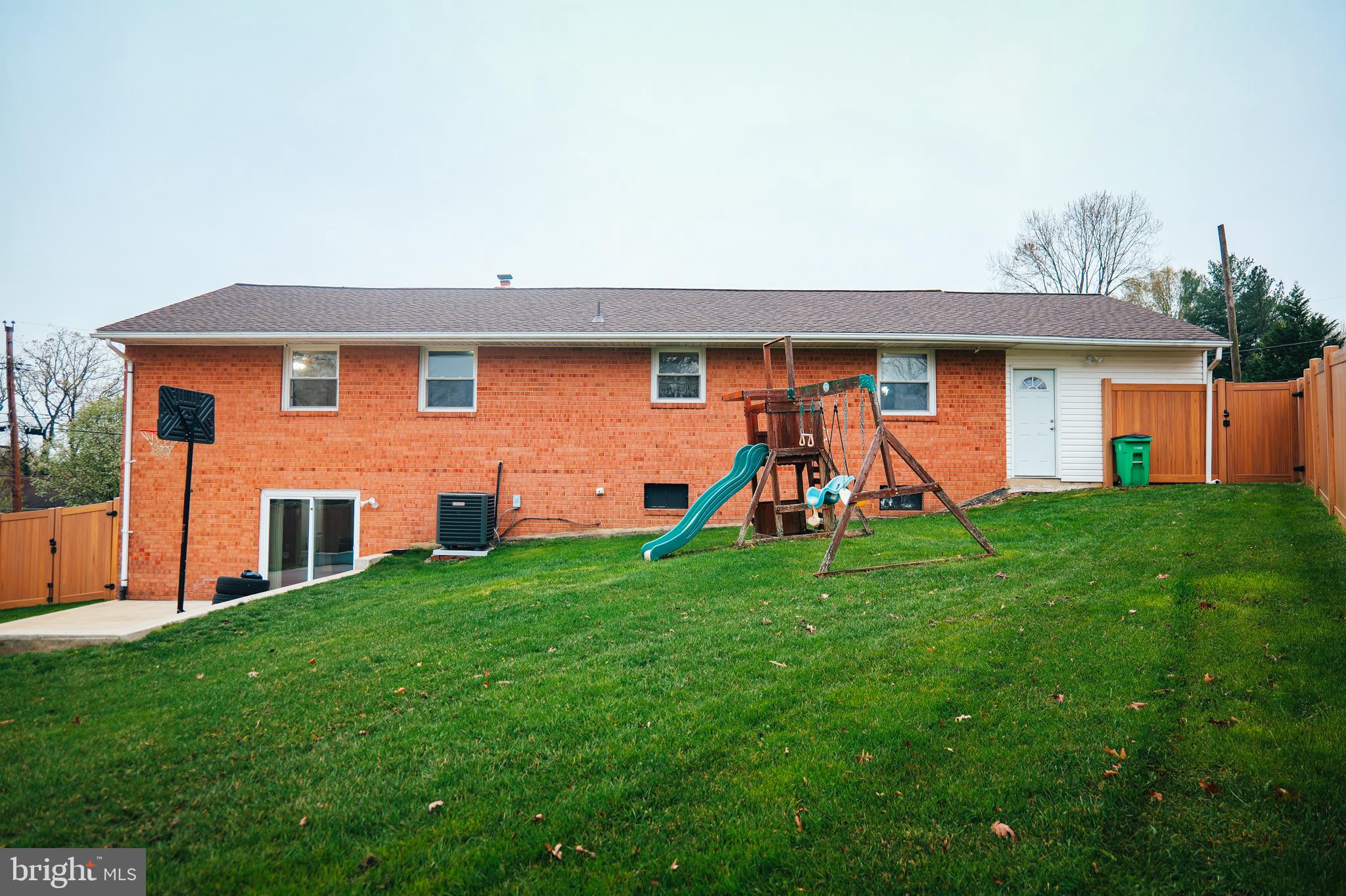 CALVERTON - Residential