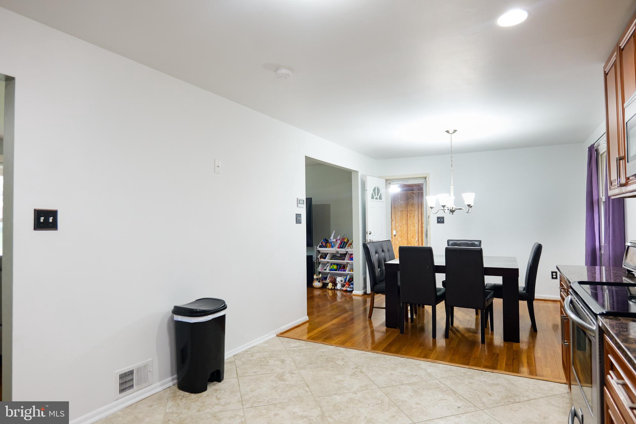 CALVERTON - Residential