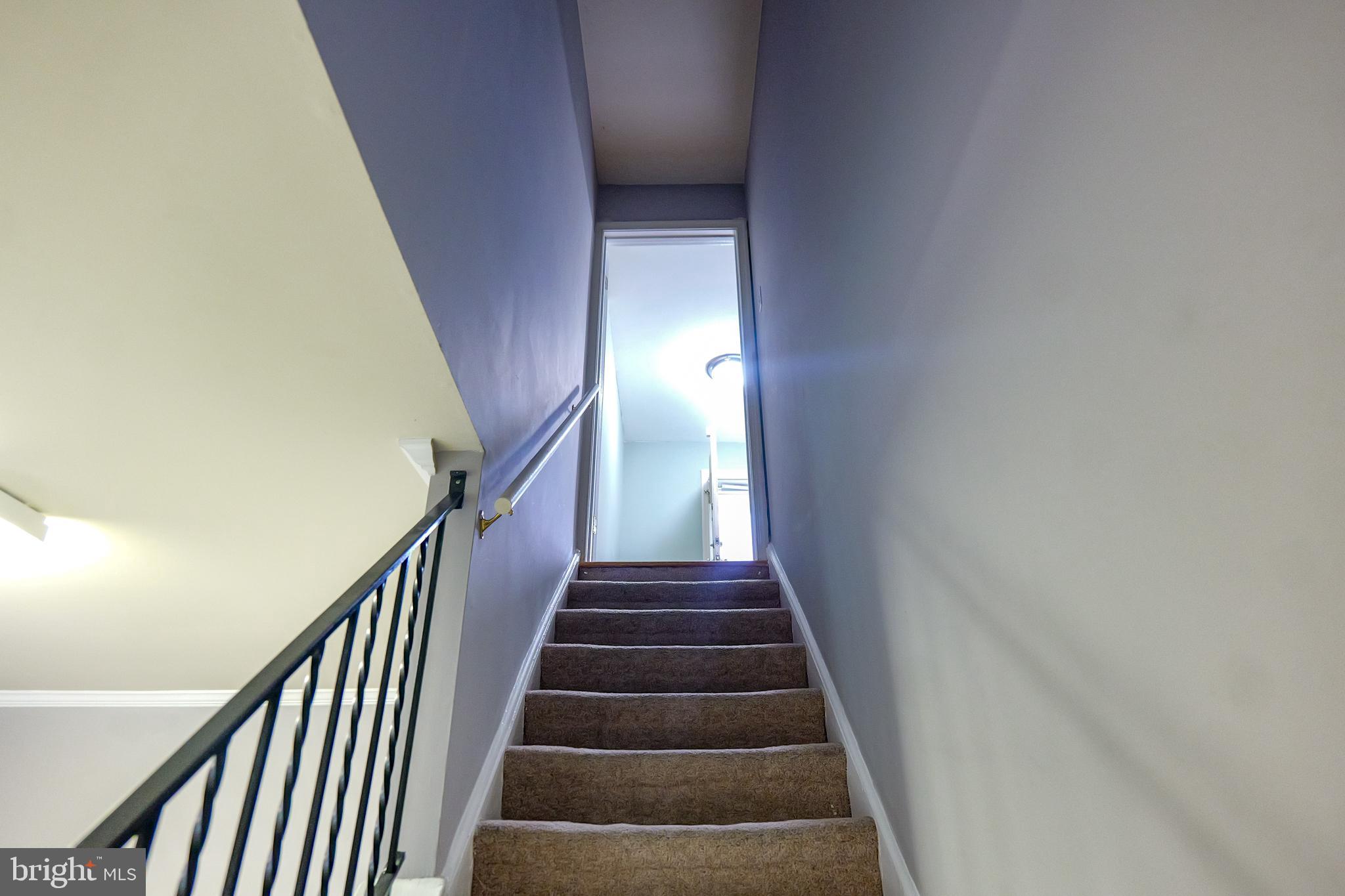 CALVERTON - Residential