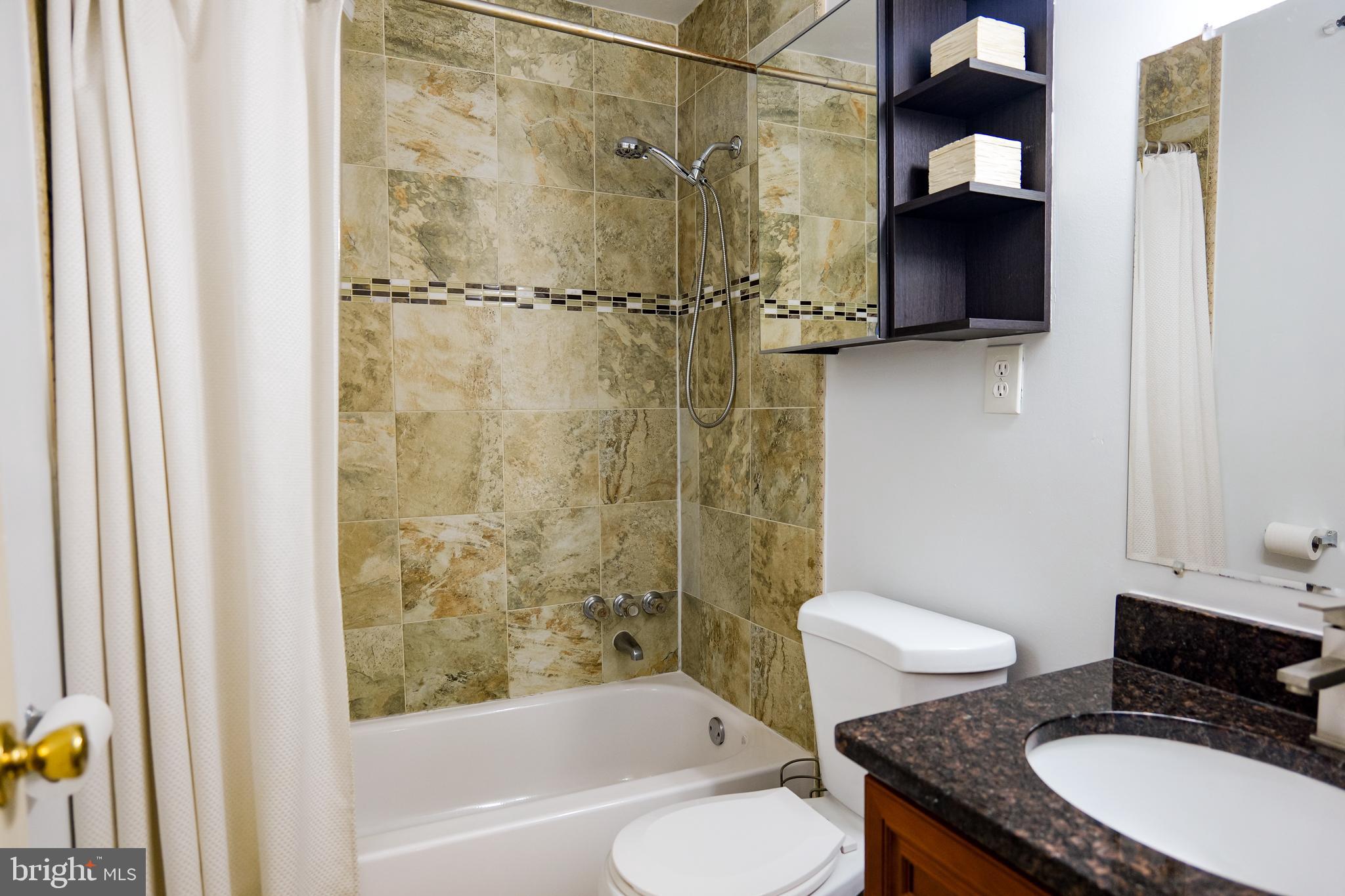 CALVERTON - Residential