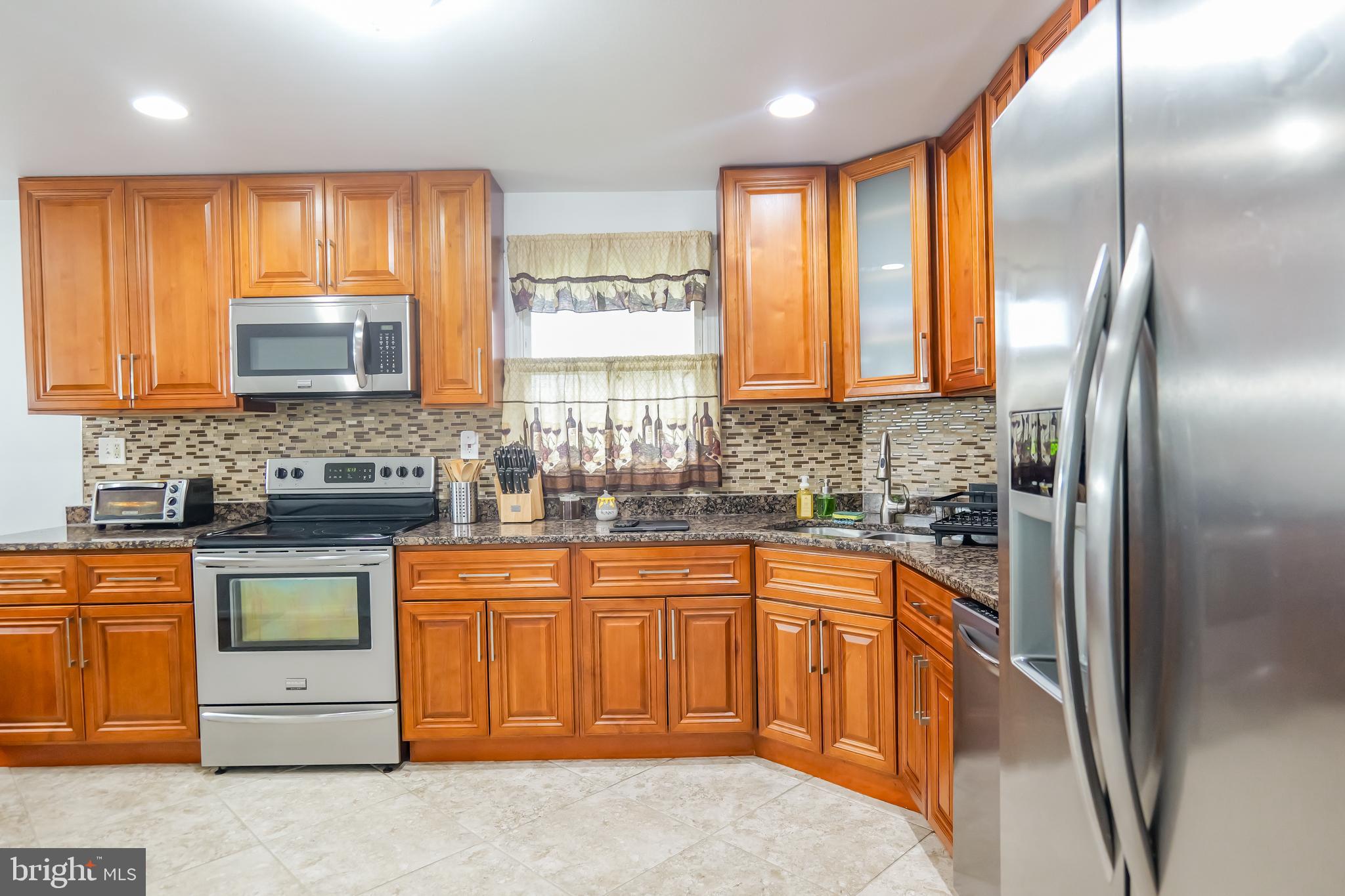 CALVERTON - Residential