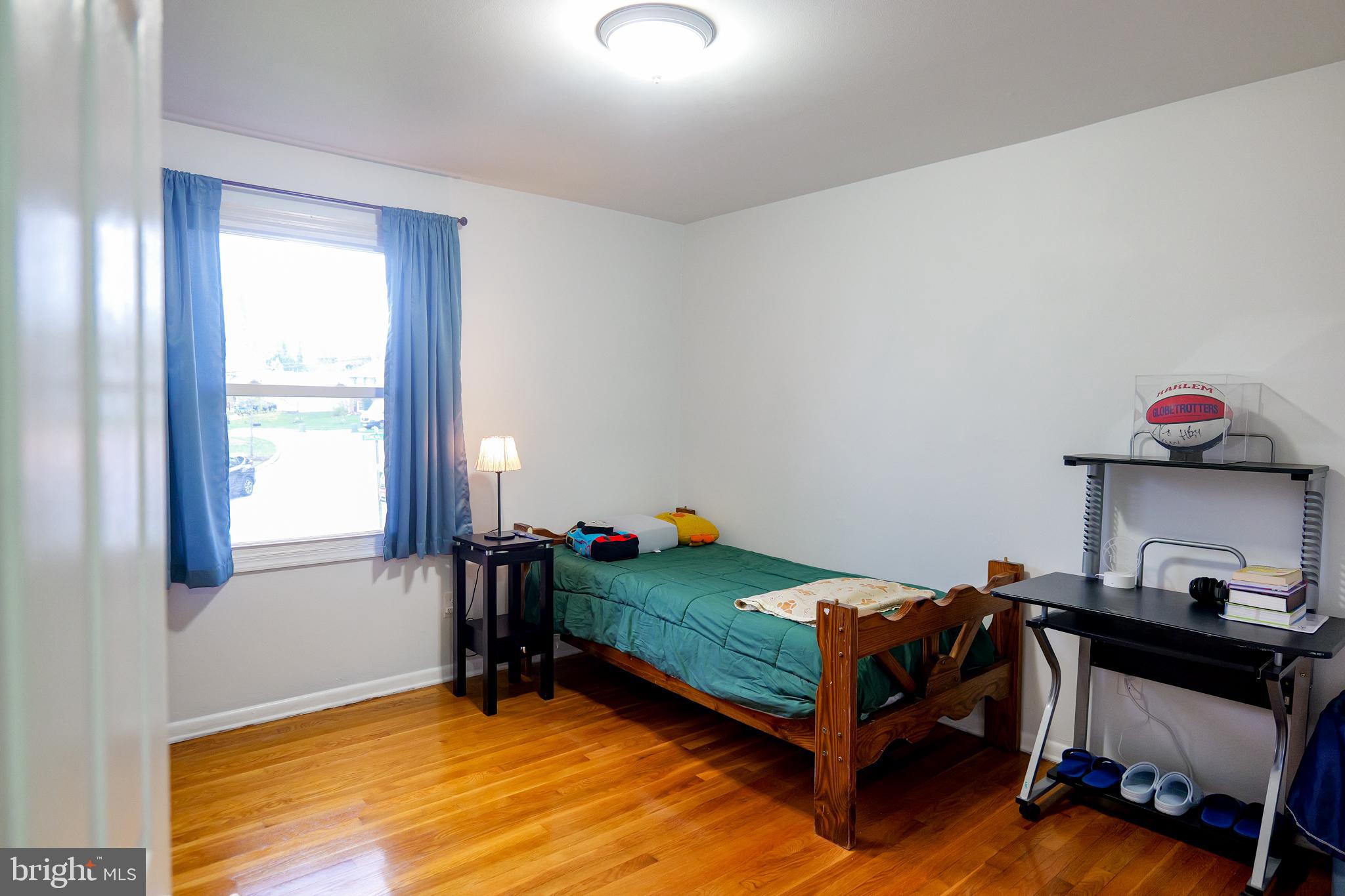 CALVERTON - Residential