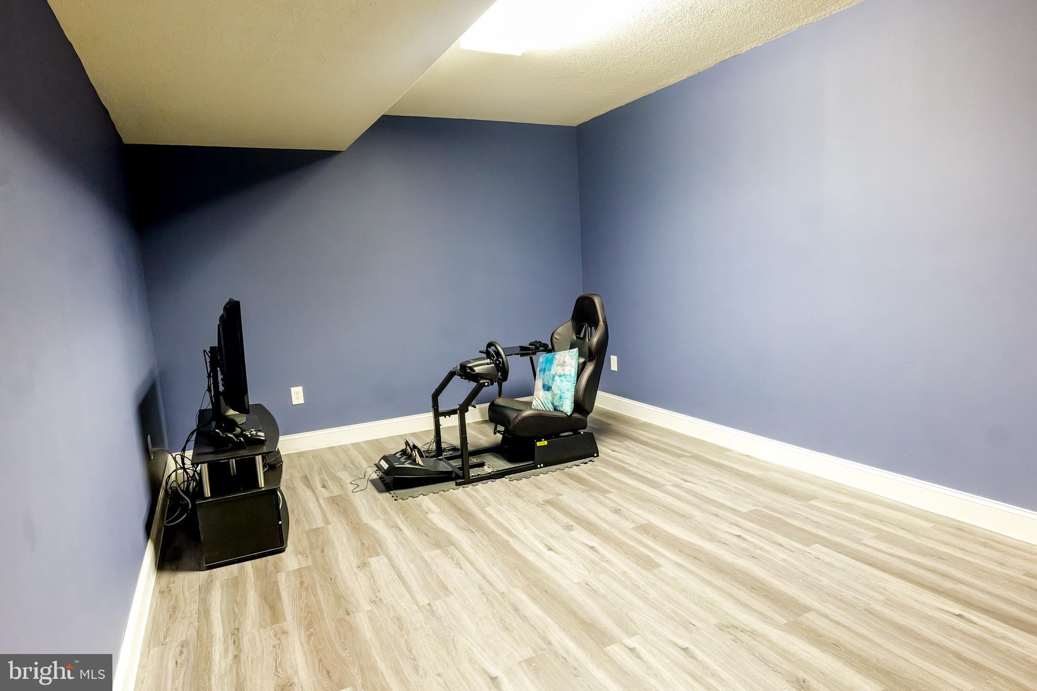 CALVERTON - Residential