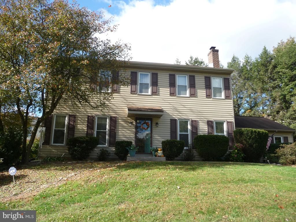 Photo of 308 FAULKNER DR, LANCASTER, PA 17601 (MLS # PALA2026930)