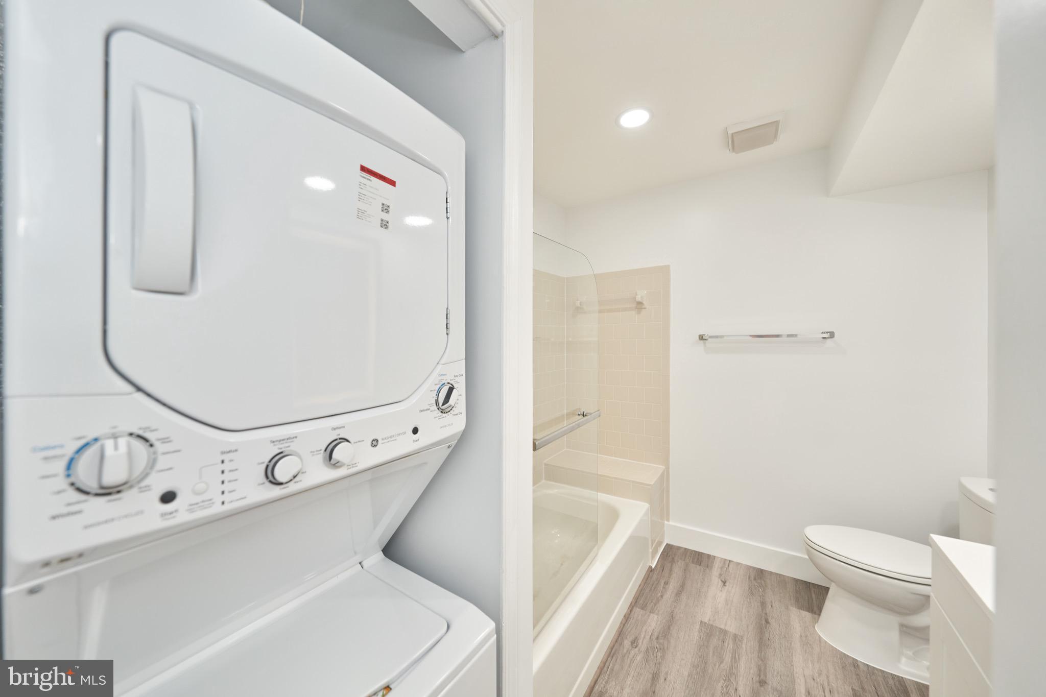 GRAYS POINTE - Residential