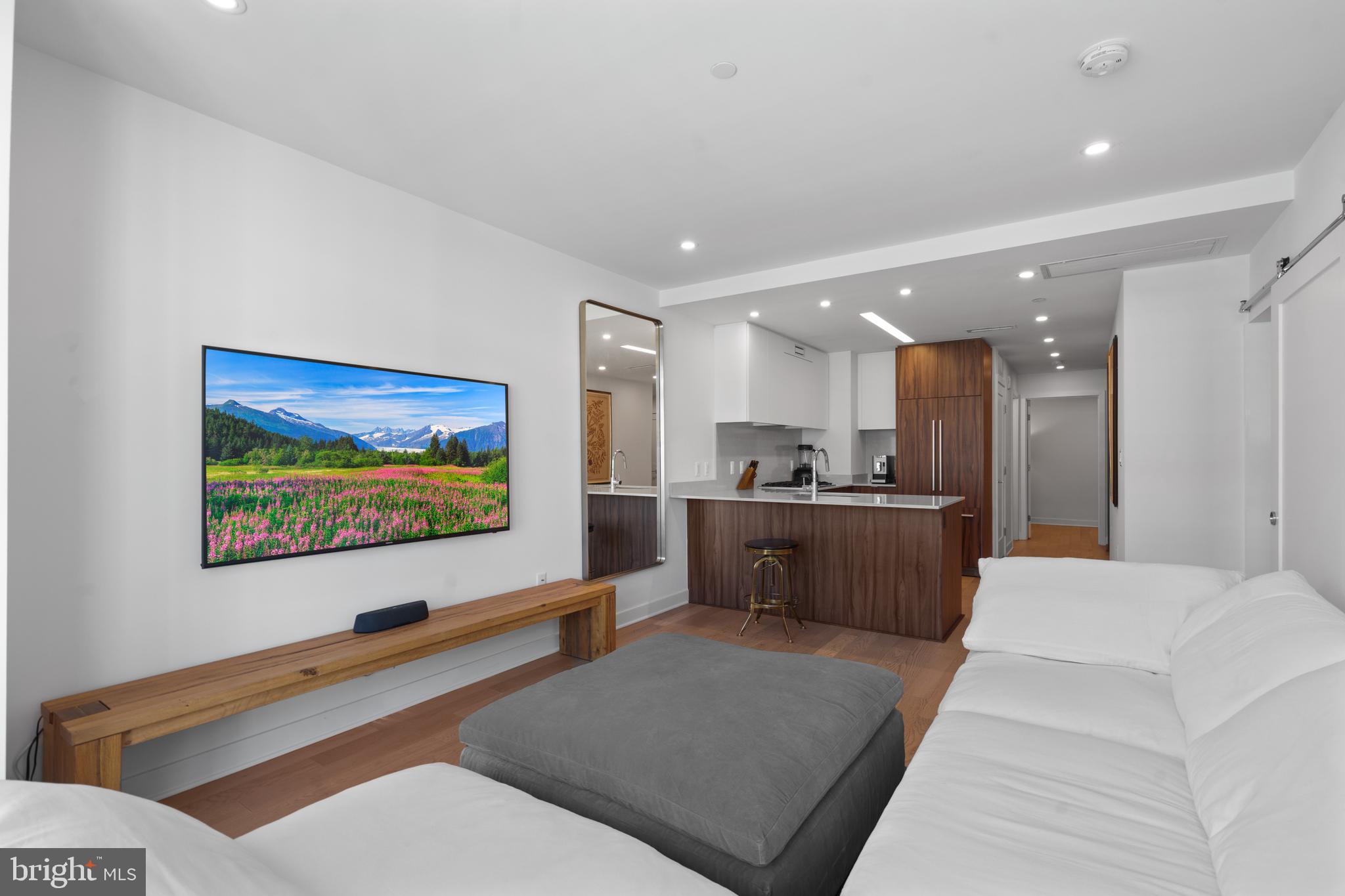 37 L STREET SE 1001