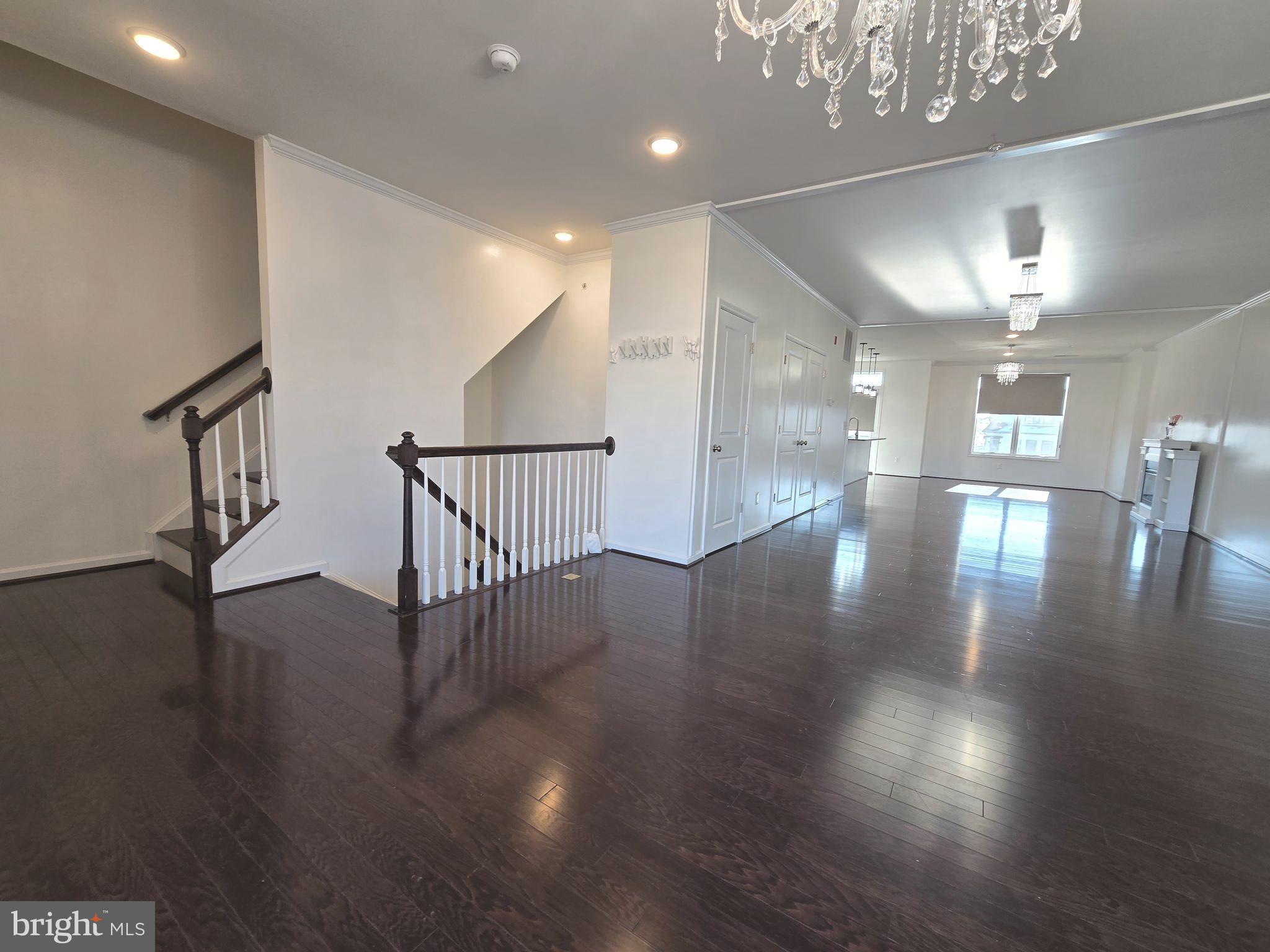 LOFTS AT VILLAGE WALK - Residential Lease