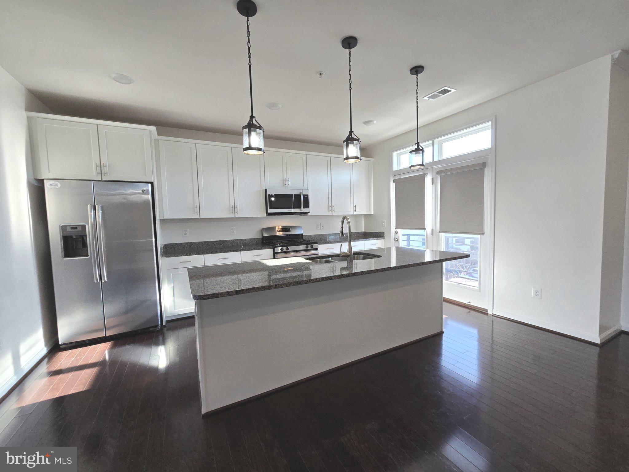 LOFTS AT VILLAGE WALK - Residential Lease