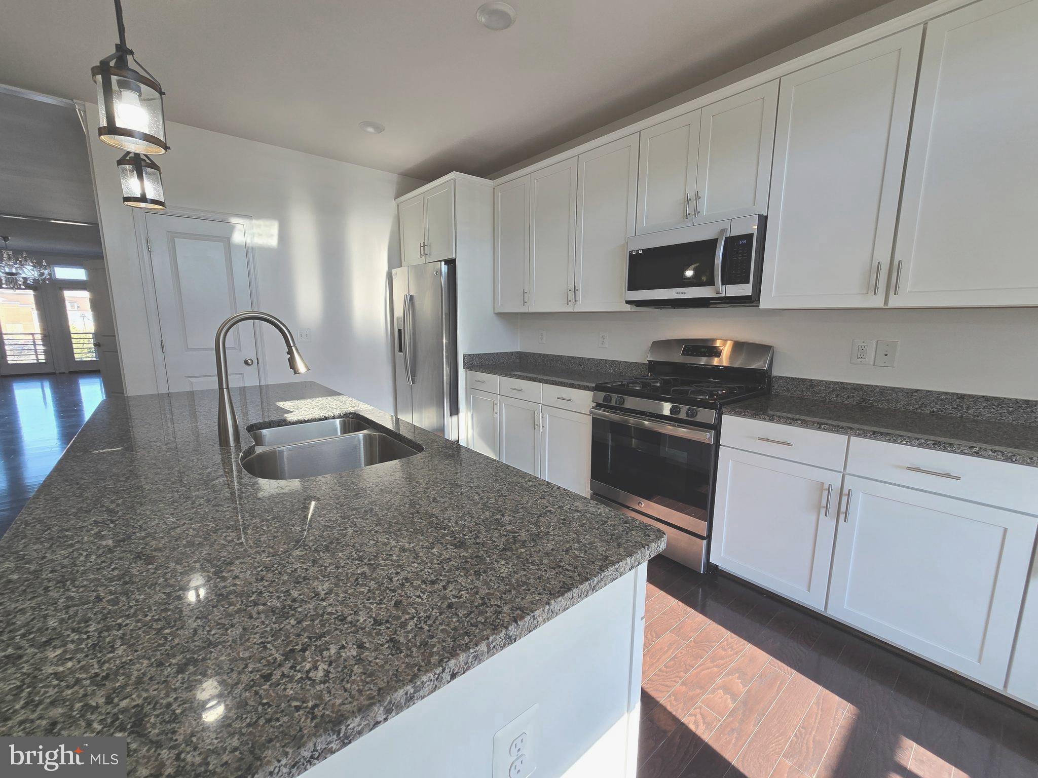 LOFTS AT VILLAGE WALK - Residential Lease