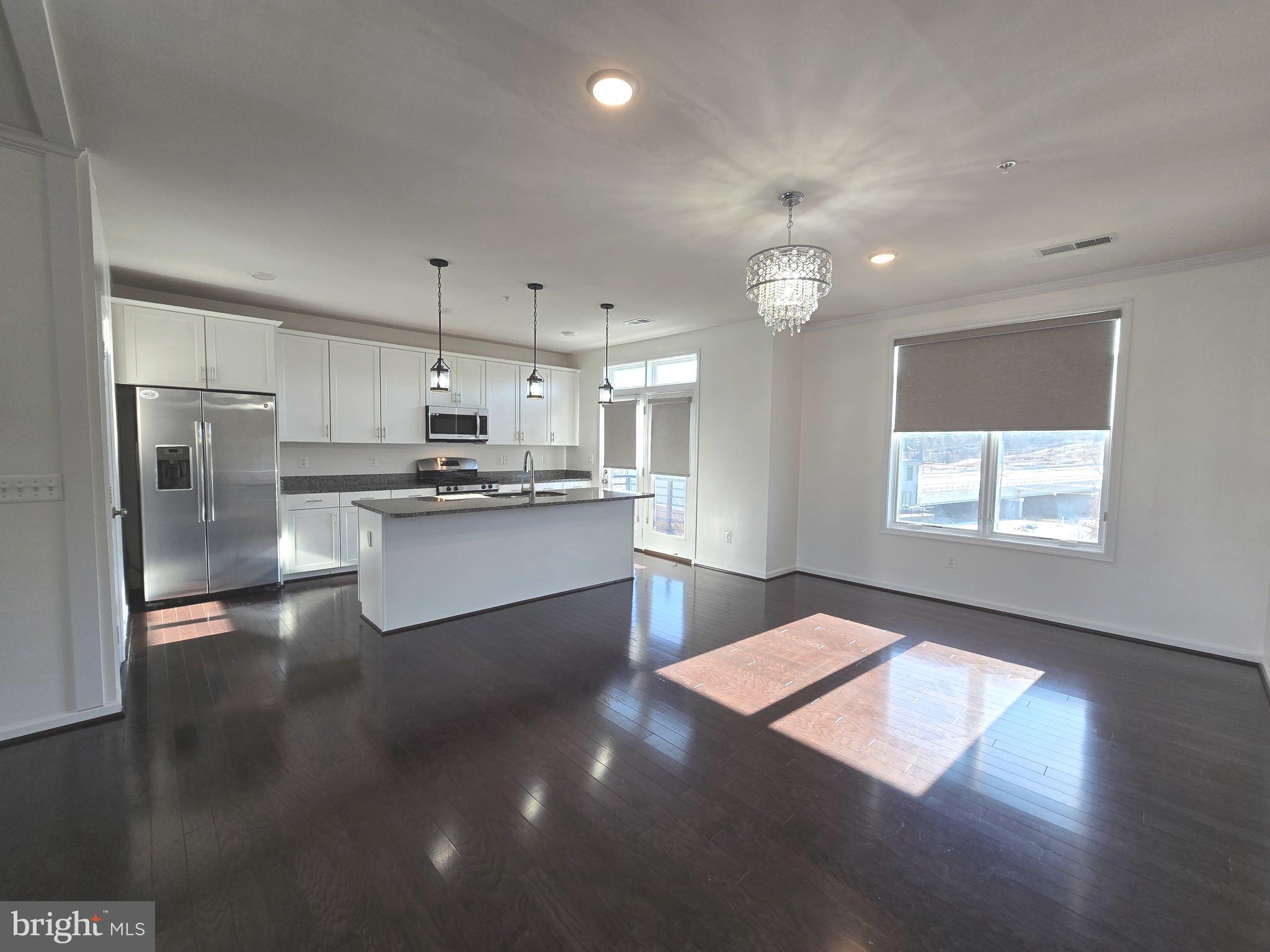 LOFTS AT VILLAGE WALK - Residential Lease