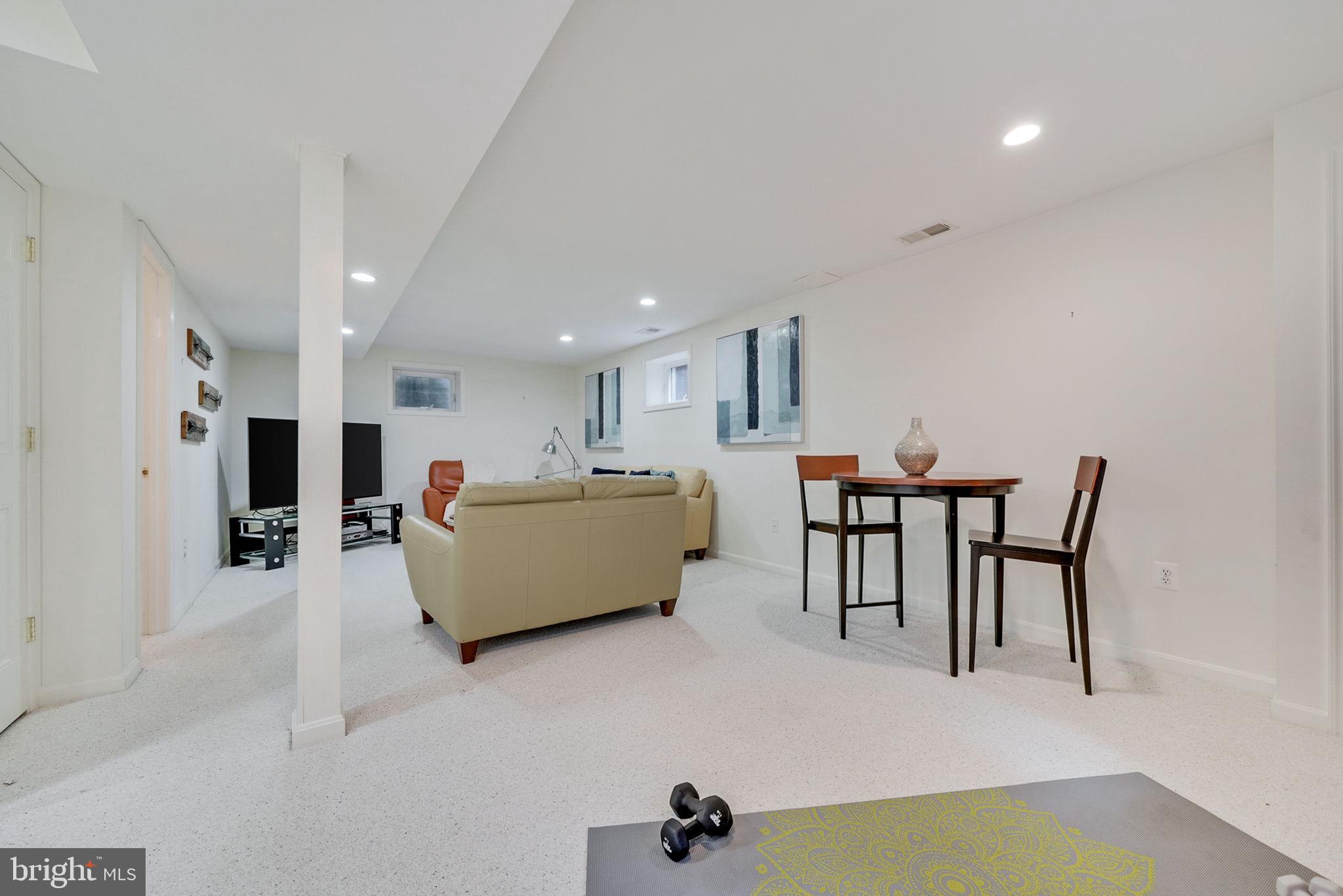 BROADMONT - Residential