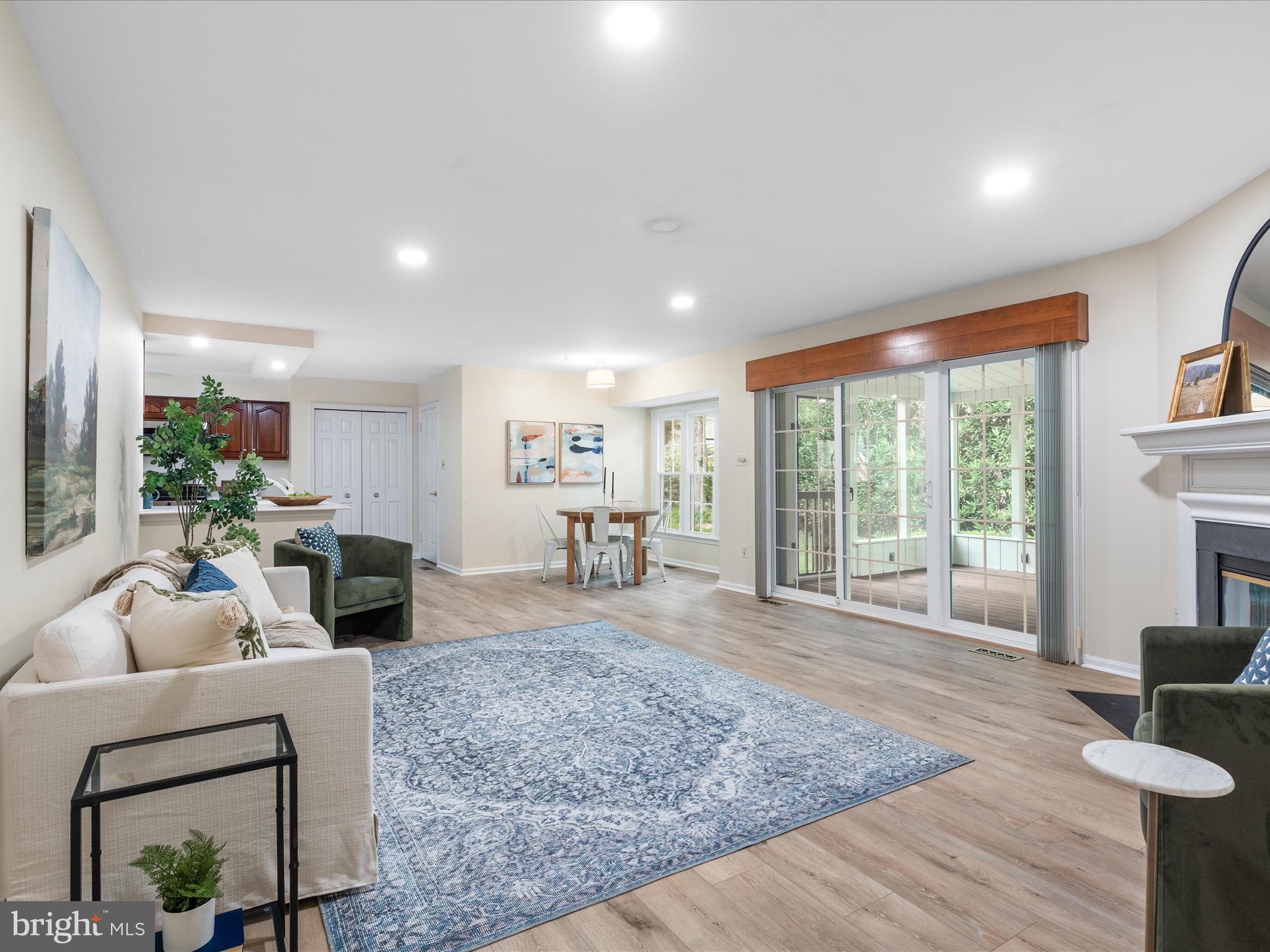 8504 SILVERFIELD CIRCLE