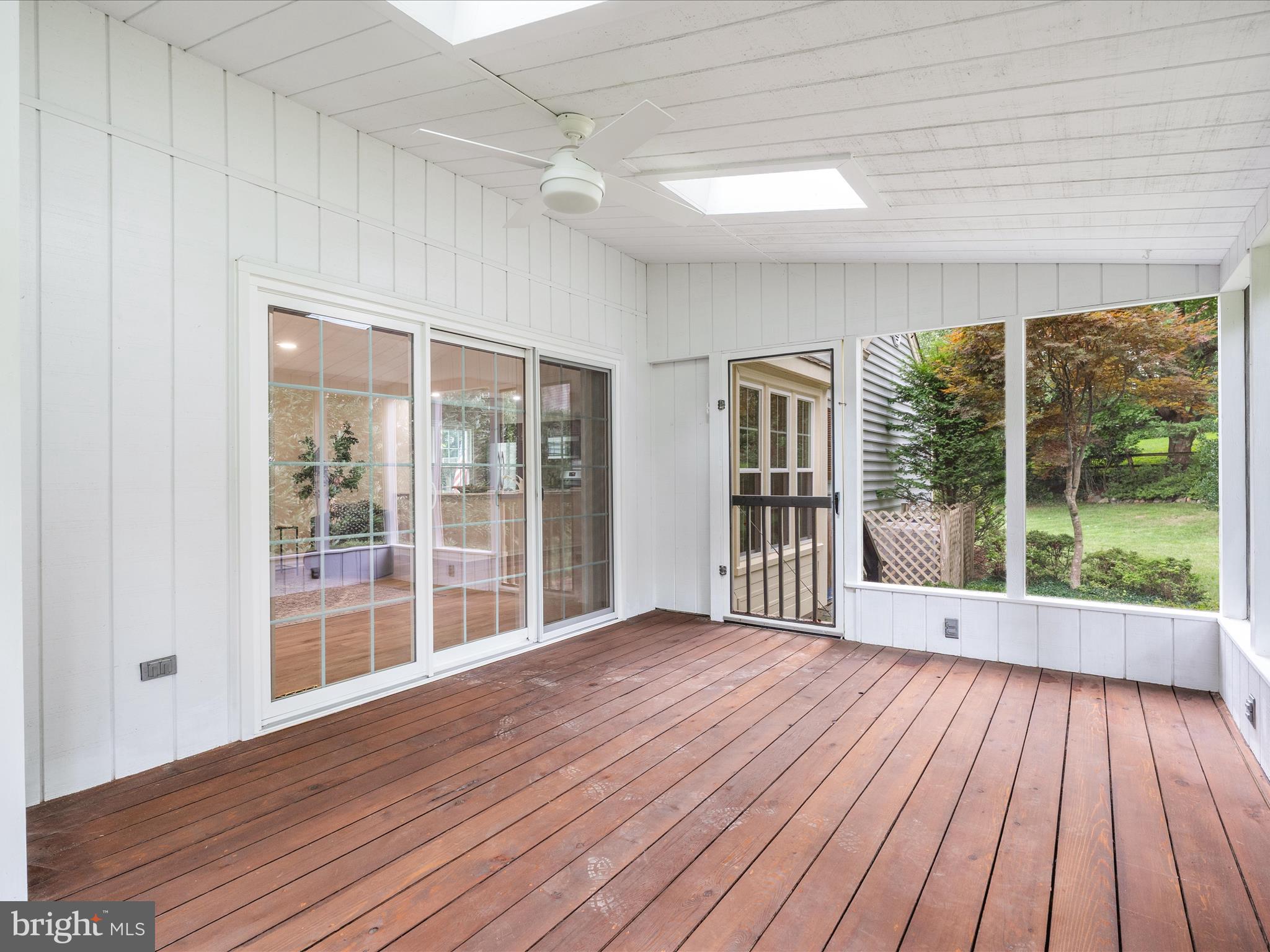 8504 SILVERFIELD CIRCLE