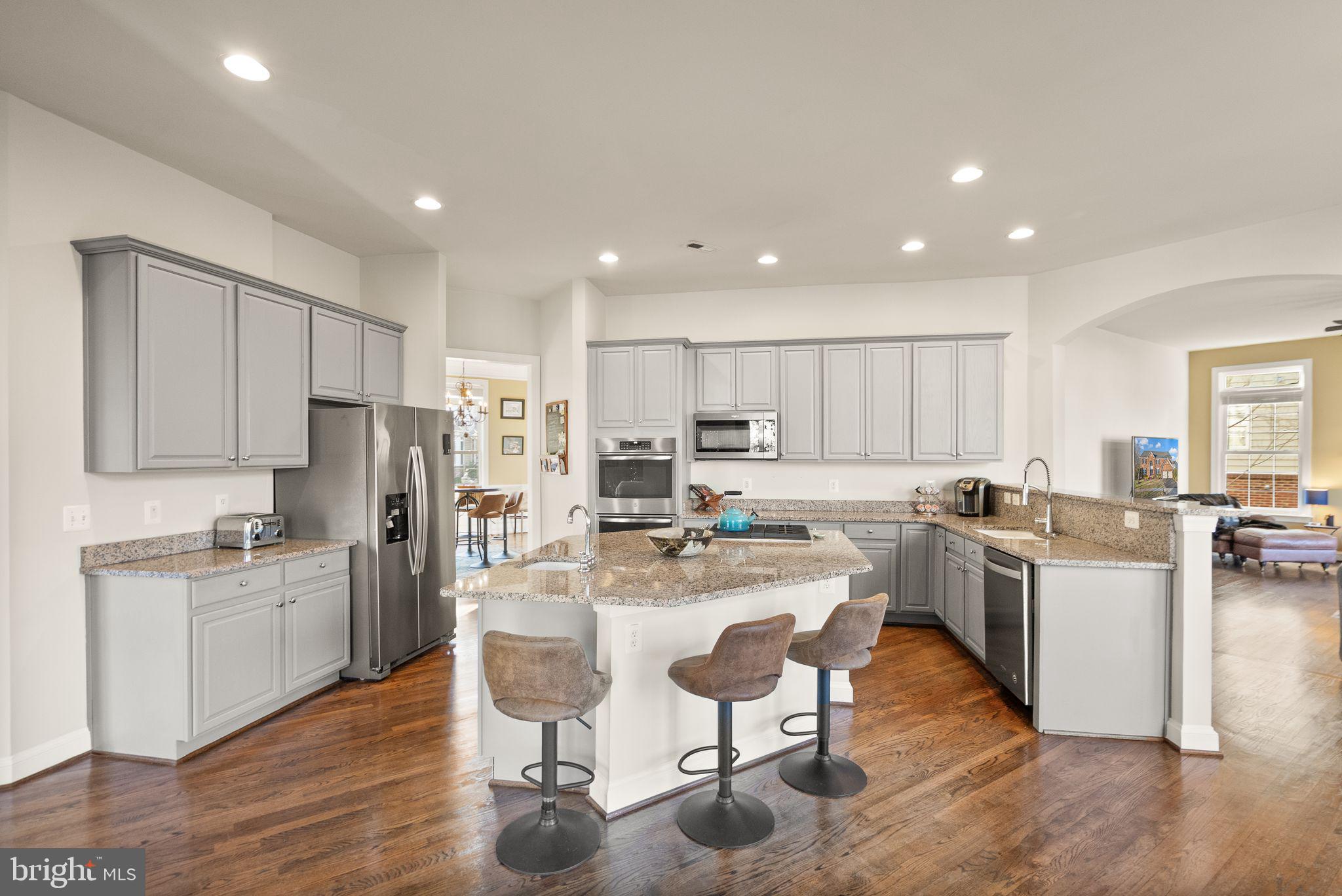 LANSDOWNE ON THE POTOMAC - Residential