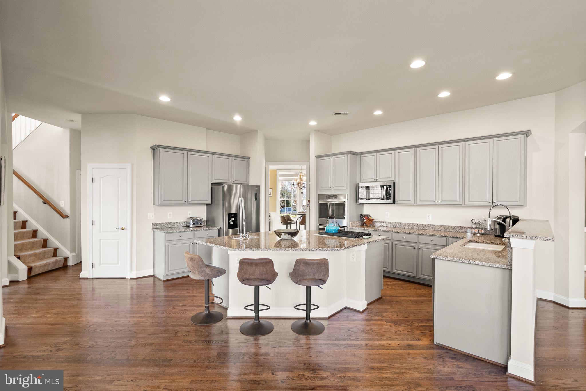 LANSDOWNE ON THE POTOMAC - Residential