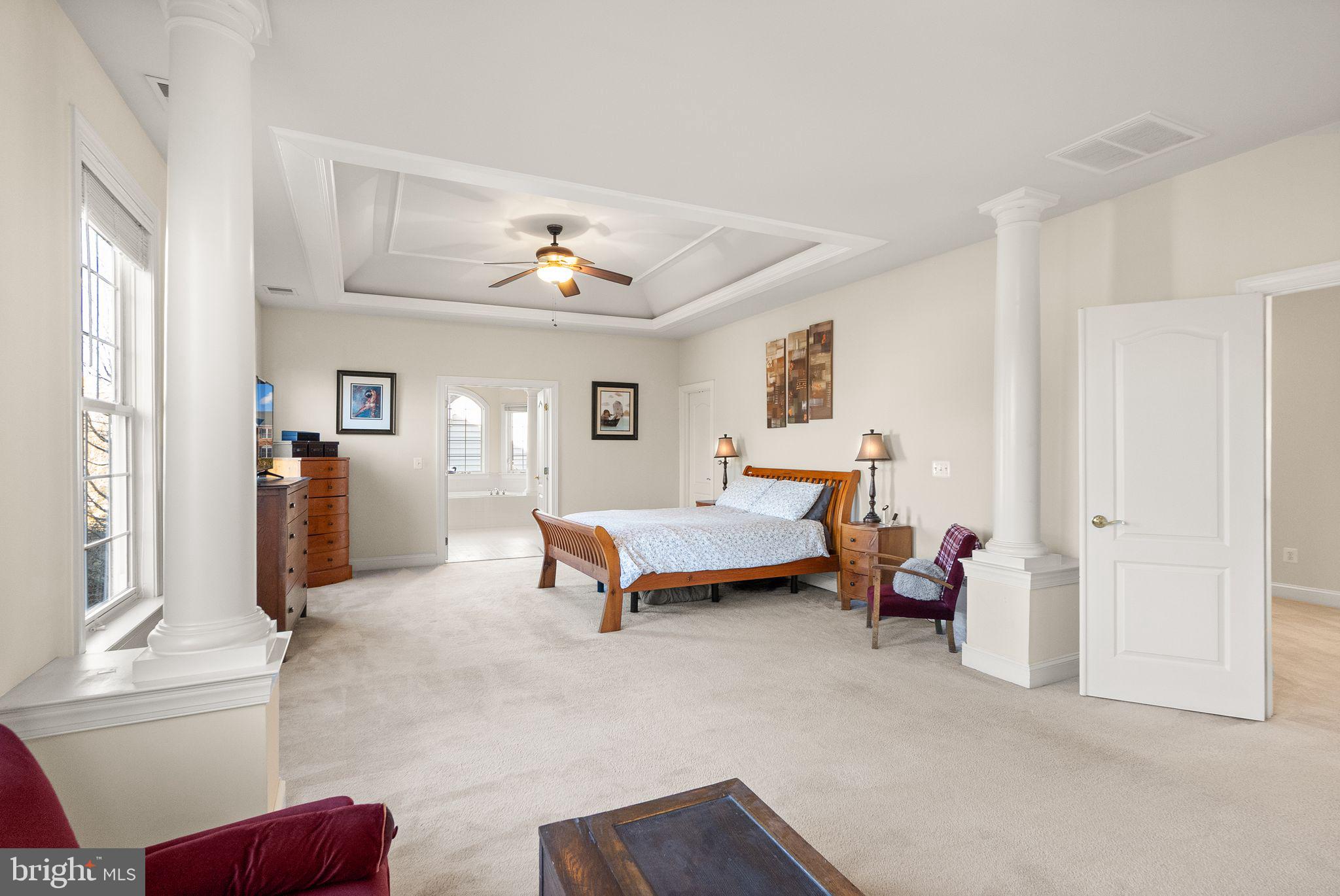 LANSDOWNE ON THE POTOMAC - Residential