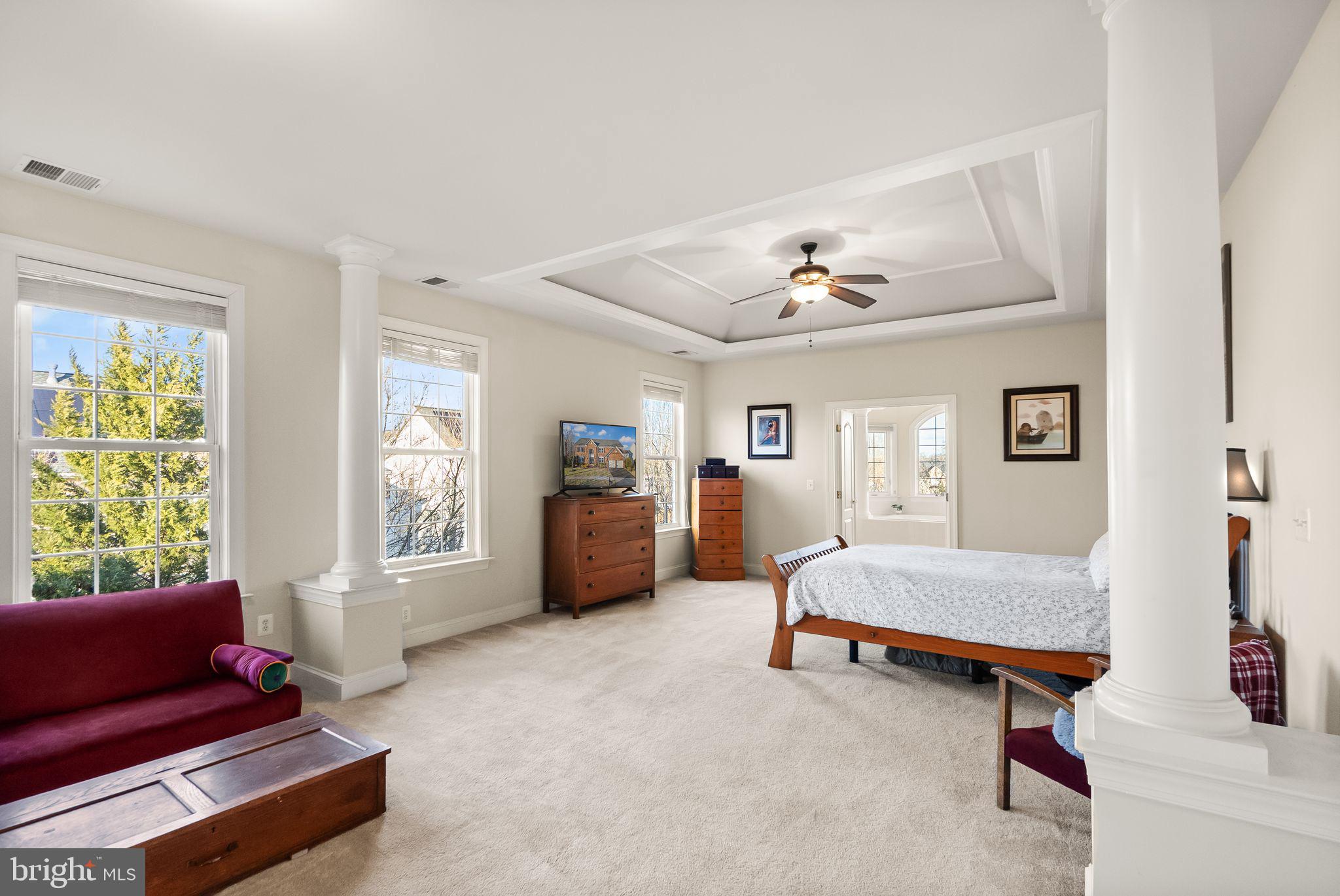 LANSDOWNE ON THE POTOMAC - Residential