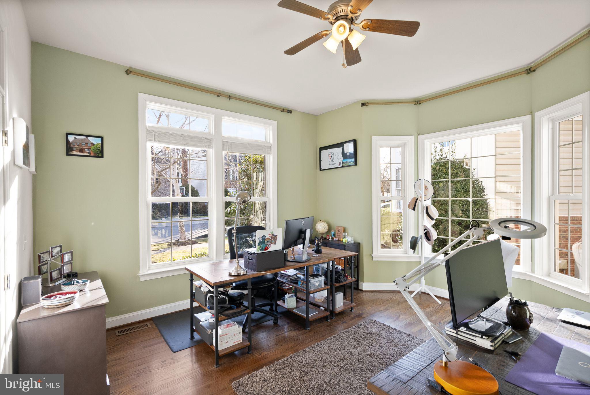 LANSDOWNE ON THE POTOMAC - Residential