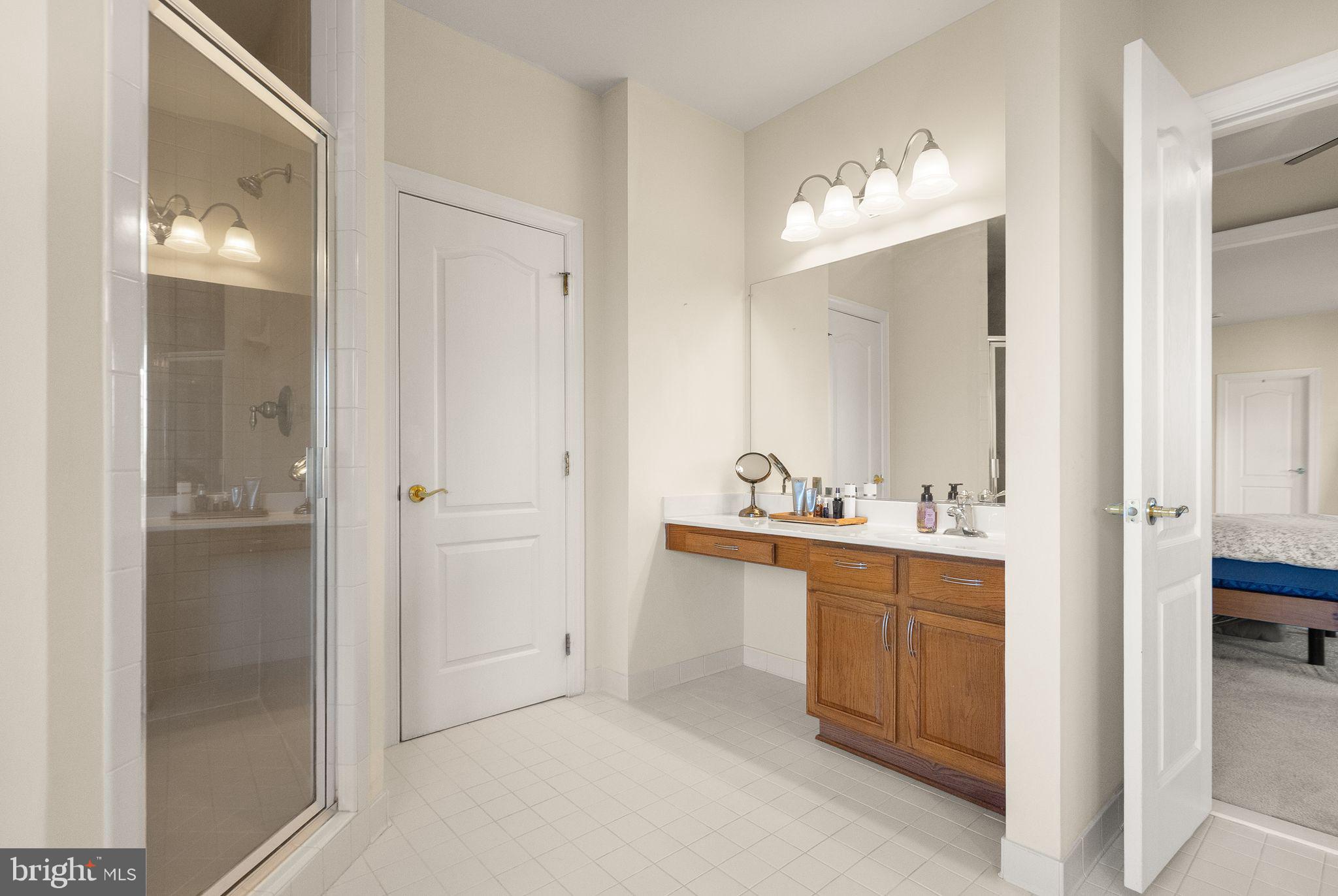 LANSDOWNE ON THE POTOMAC - Residential