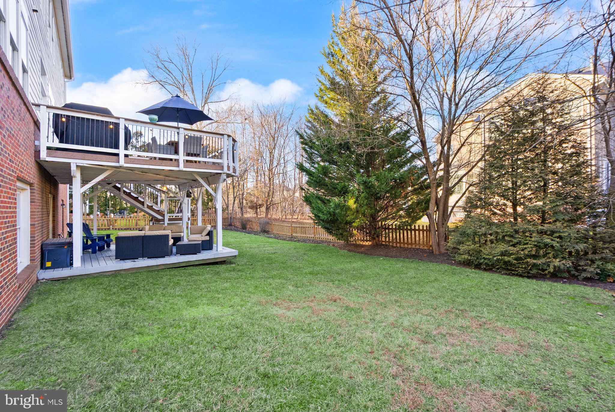 LANSDOWNE ON THE POTOMAC - Residential