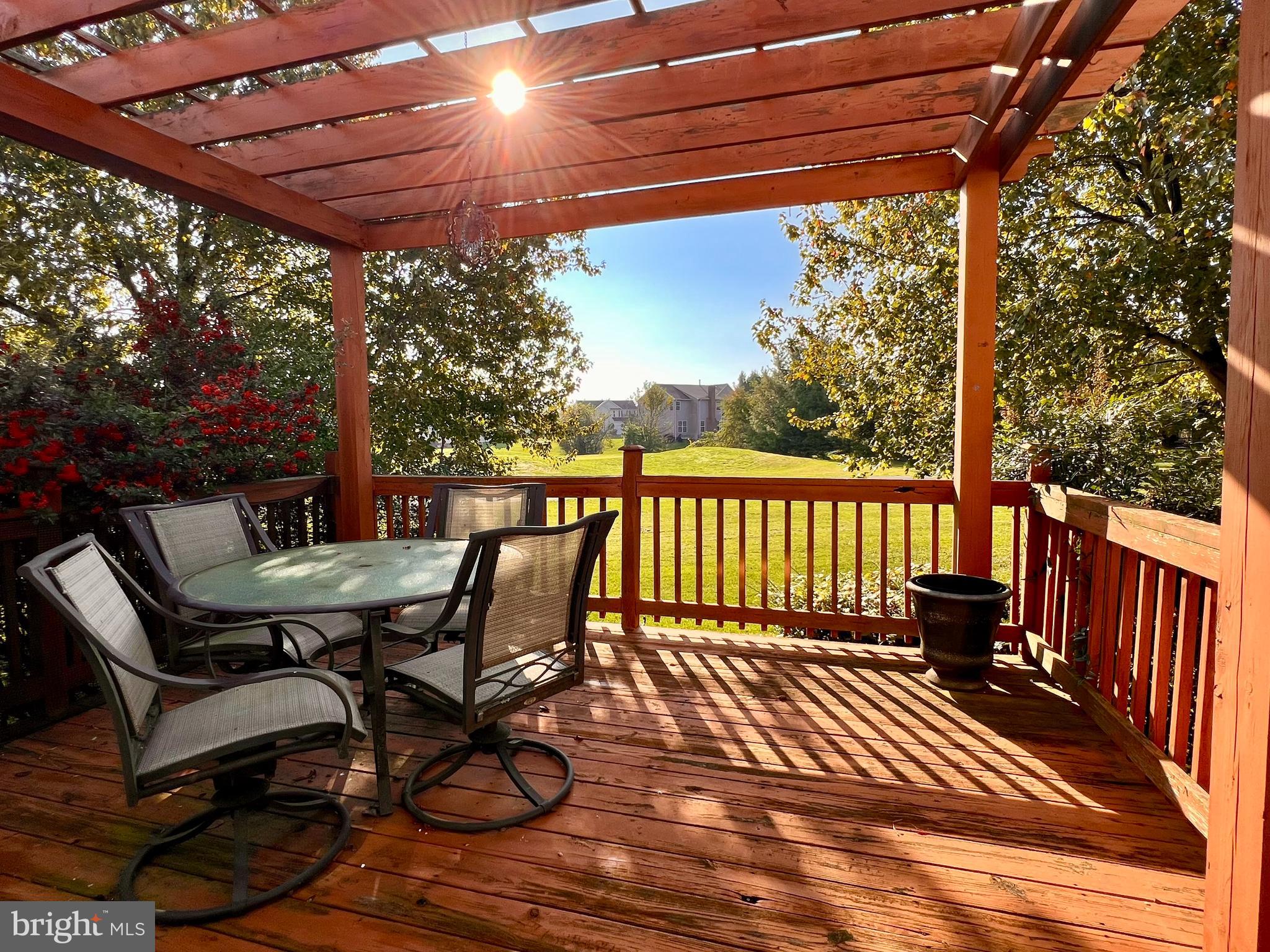 LOCUST HILL - Residential