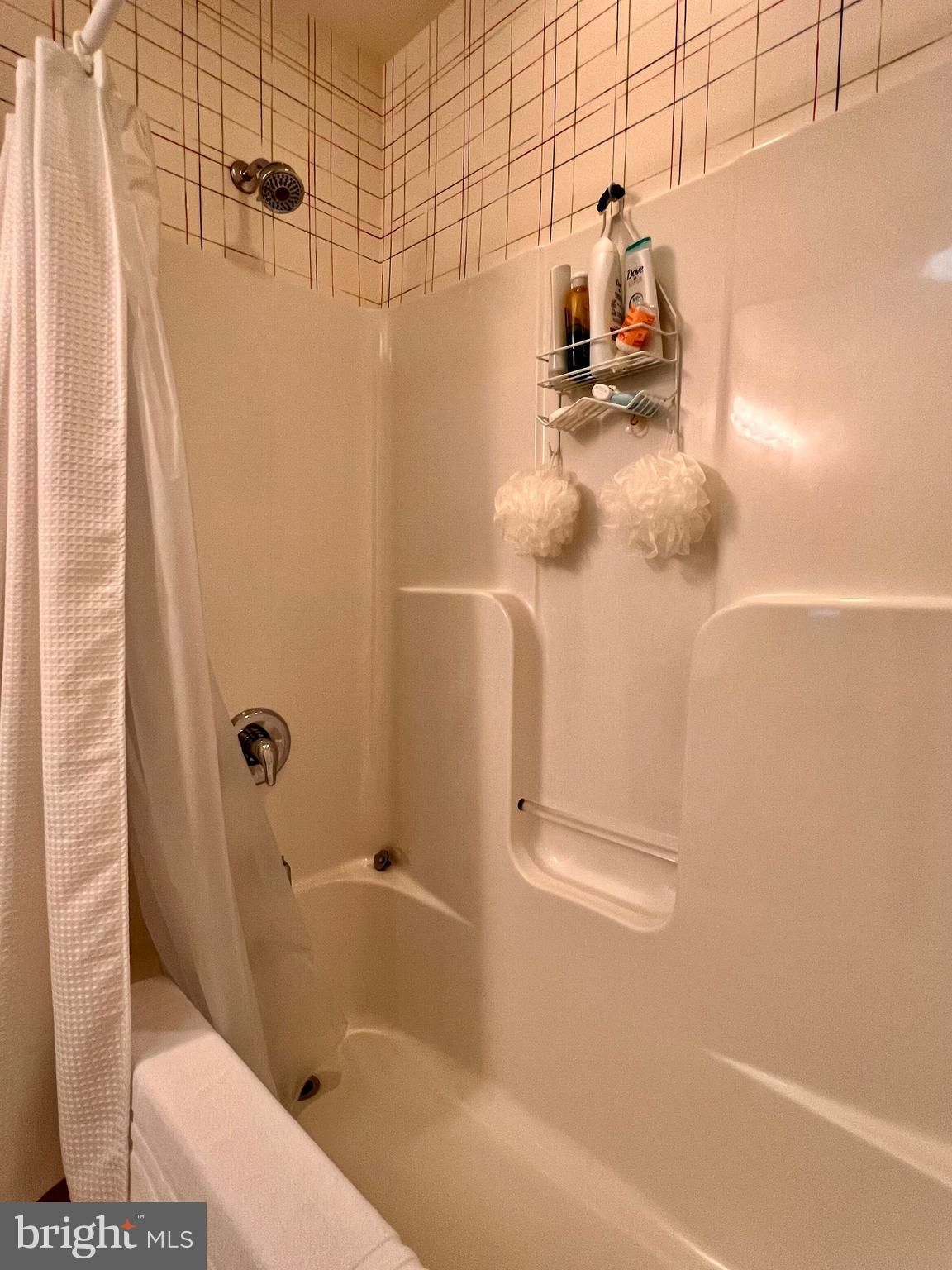 LOCUST HILL - Residential