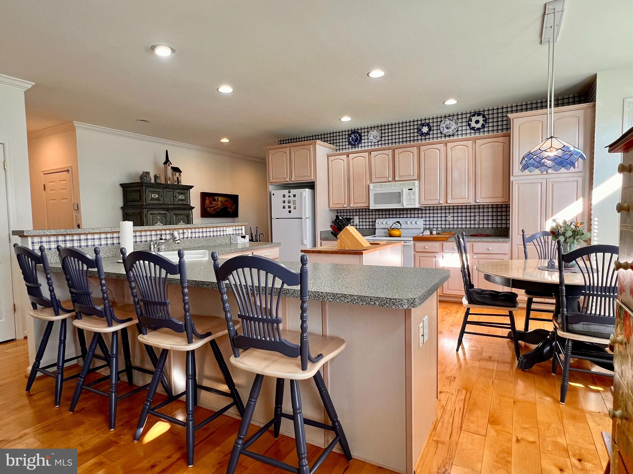 LOCUST HILL - Residential