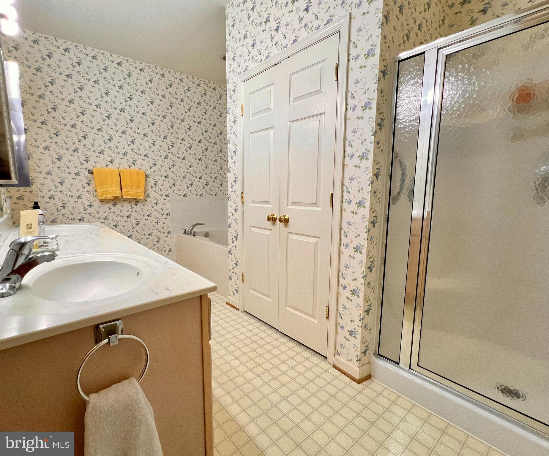 LOCUST HILL - Residential