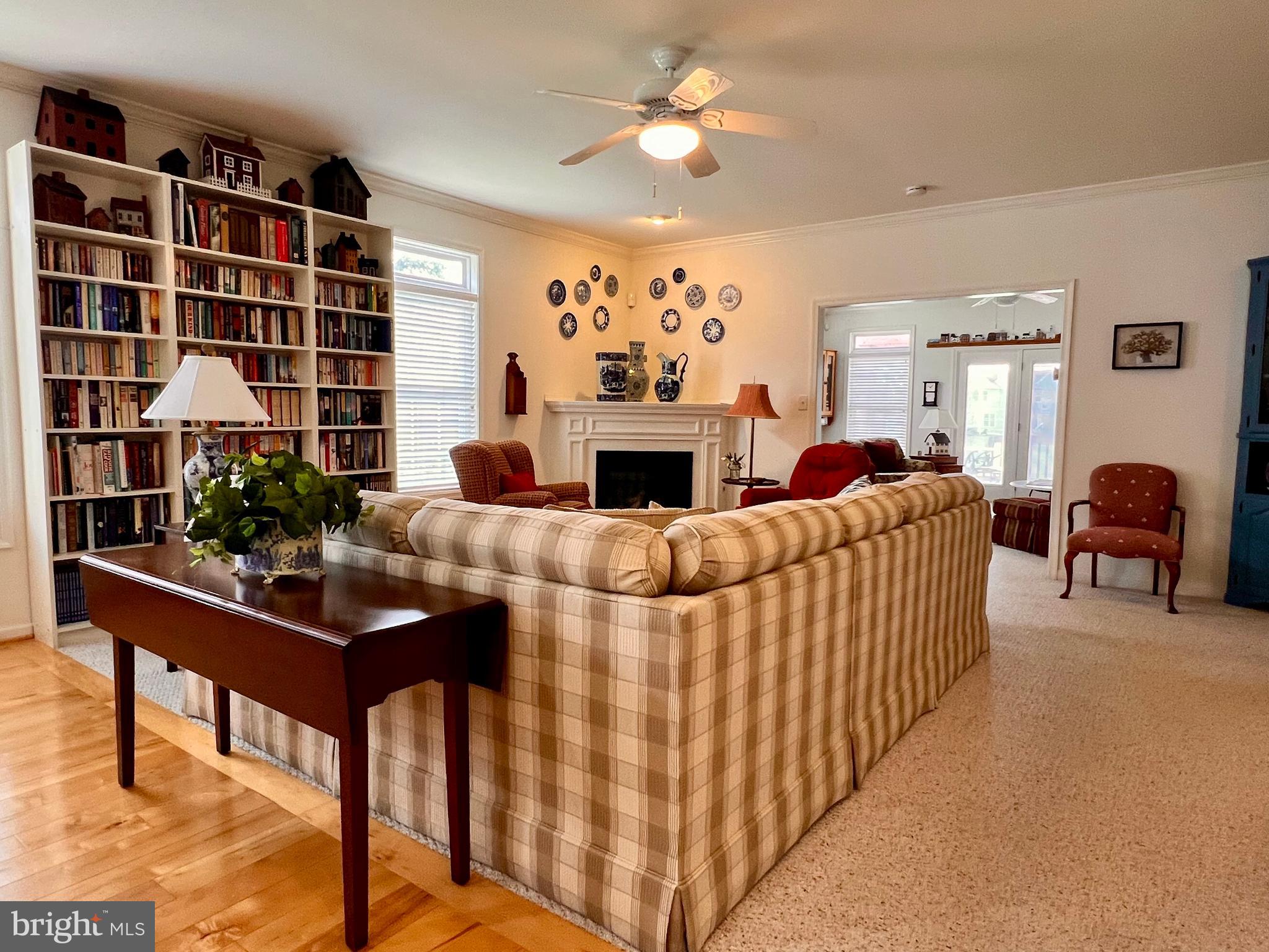 LOCUST HILL - Residential