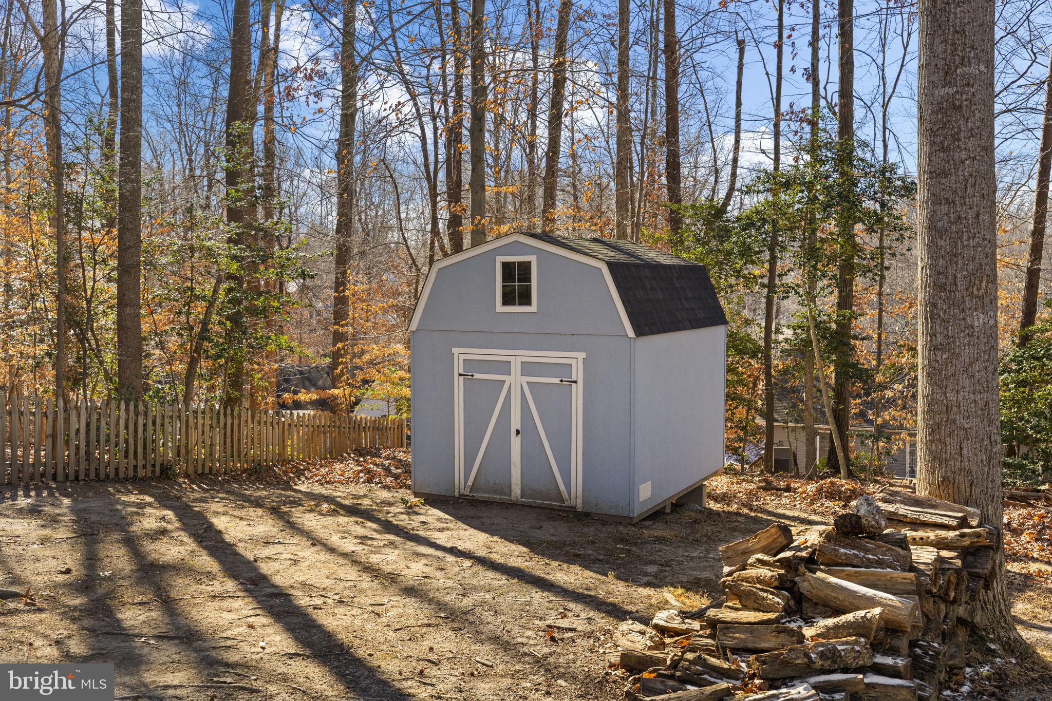 PRESIDENTIAL LAKES - Residential