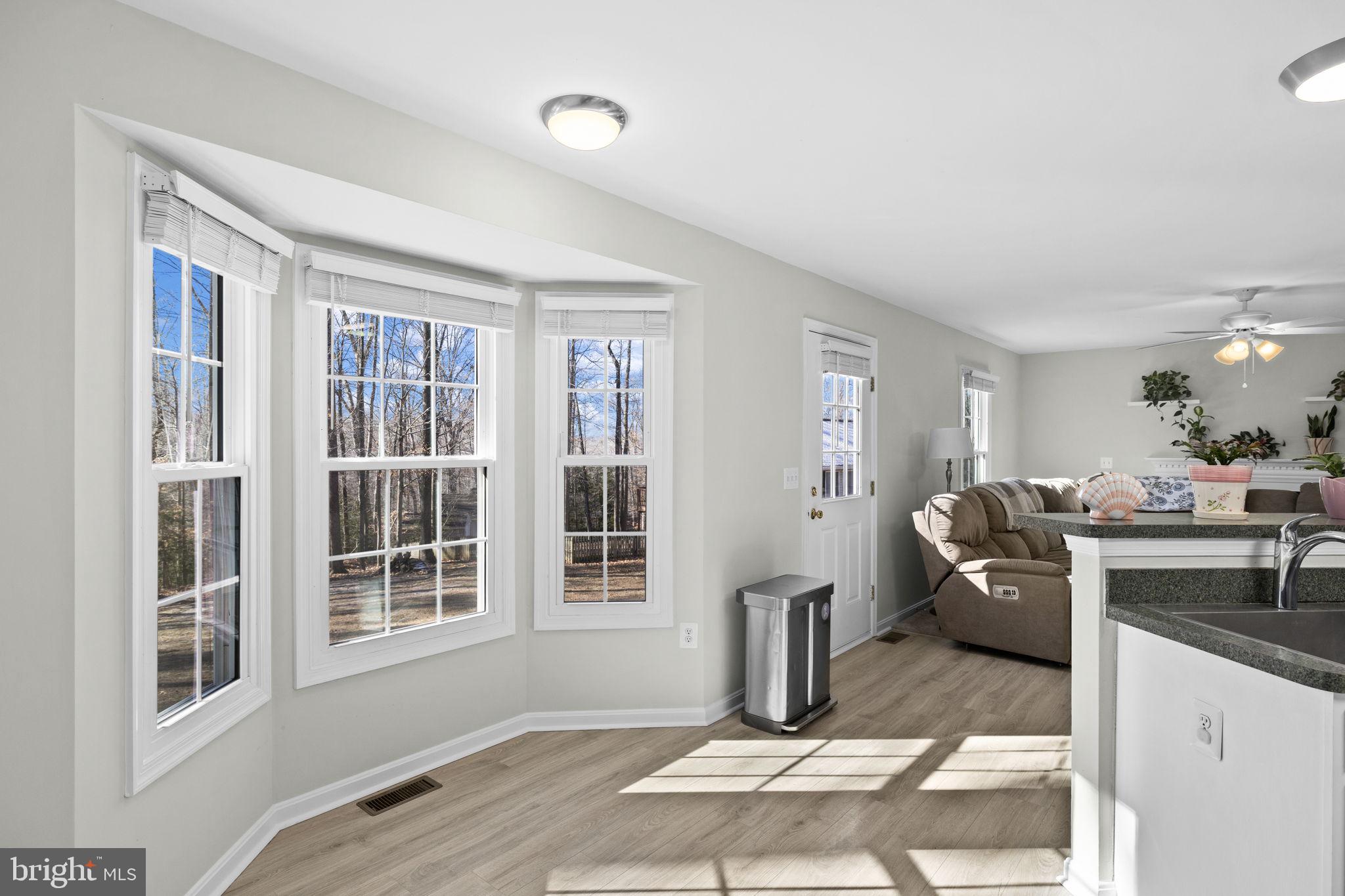 PRESIDENTIAL LAKES - Residential