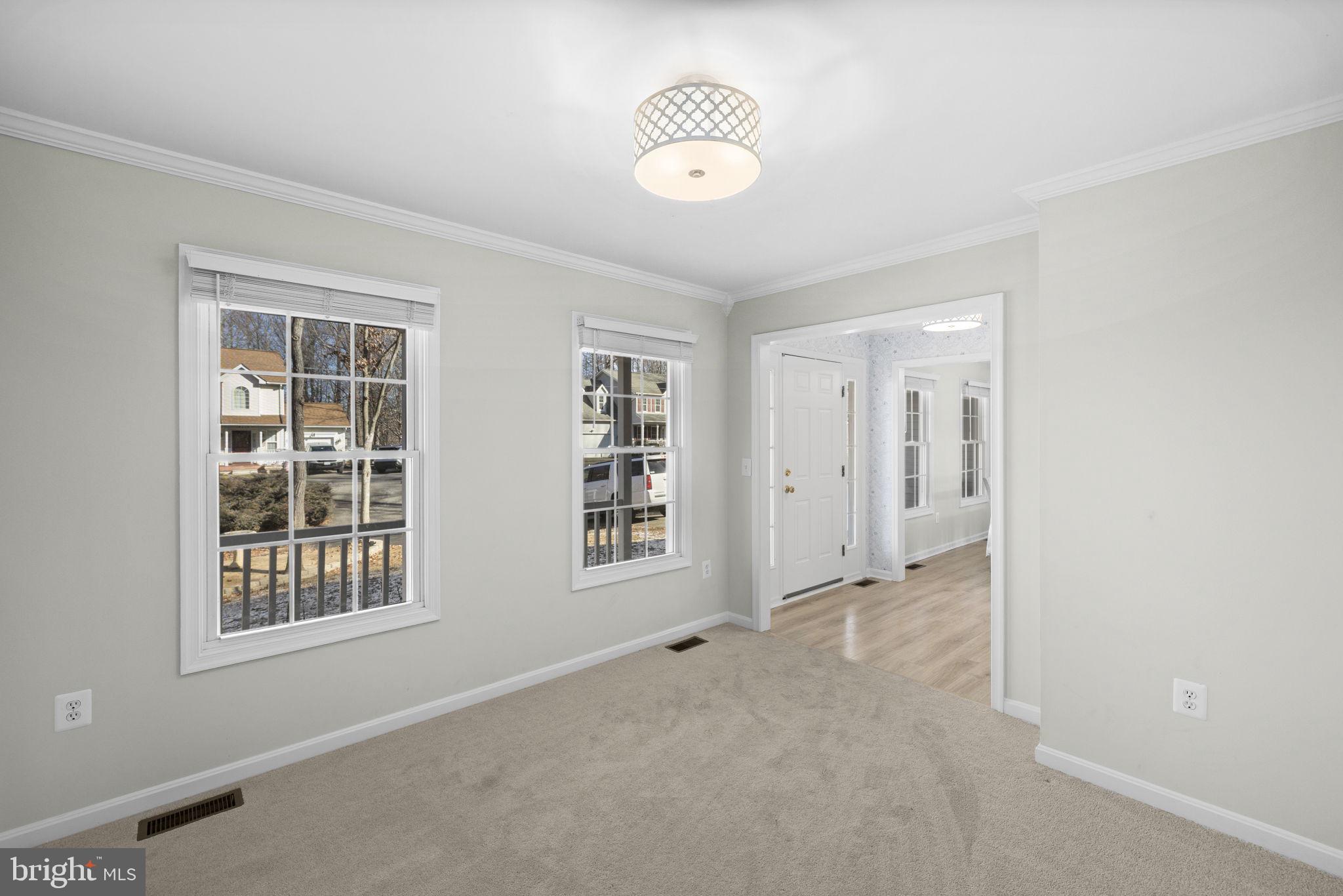 PRESIDENTIAL LAKES - Residential