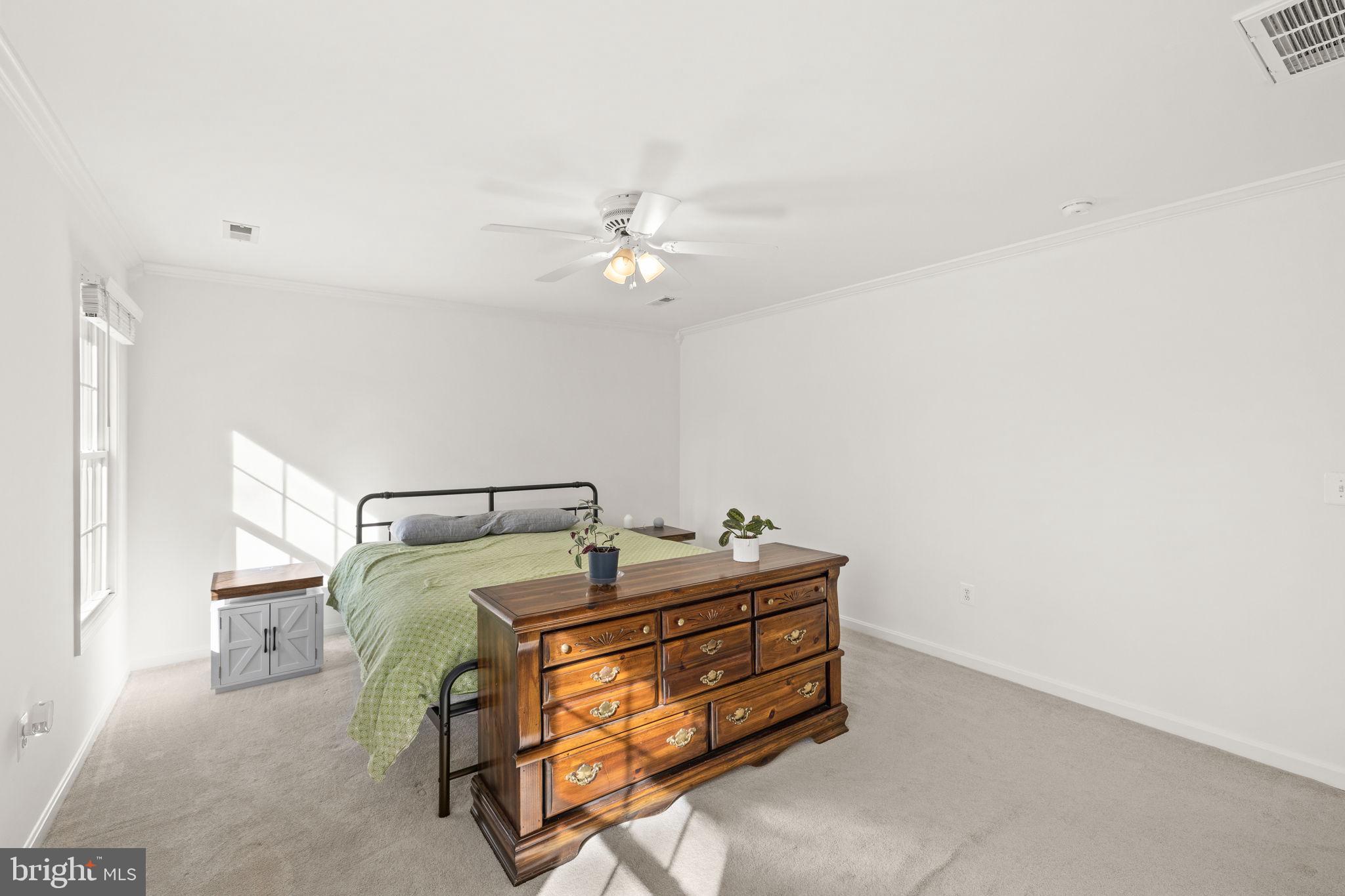 PRESIDENTIAL LAKES - Residential