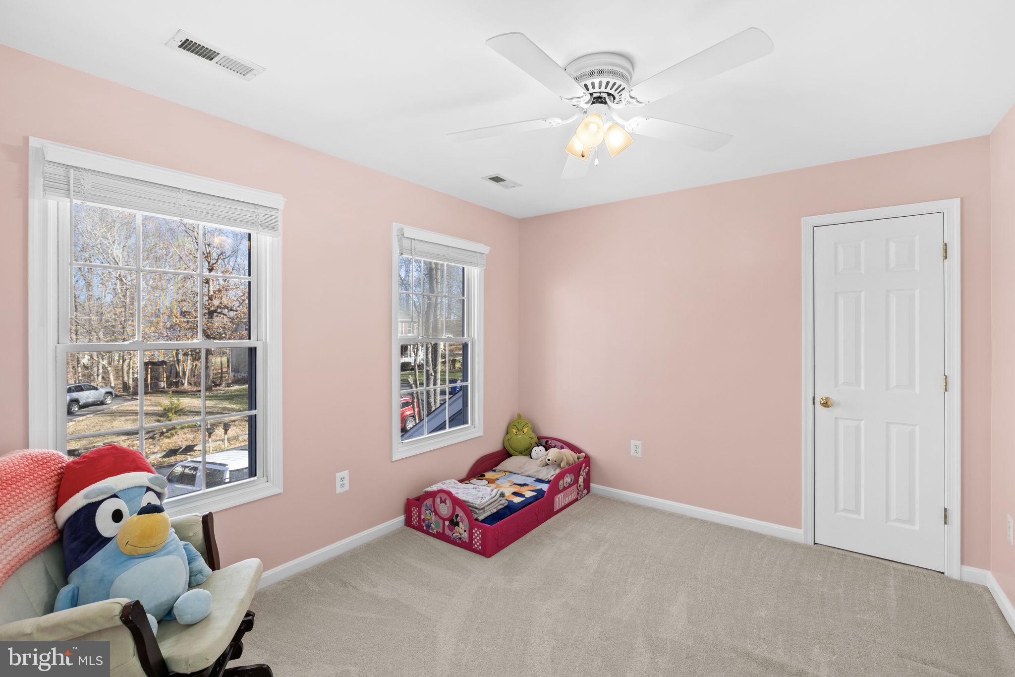 PRESIDENTIAL LAKES - Residential