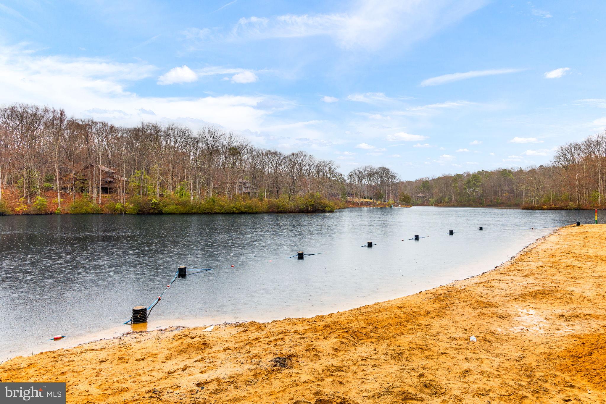 PRESIDENTIAL LAKES - Residential