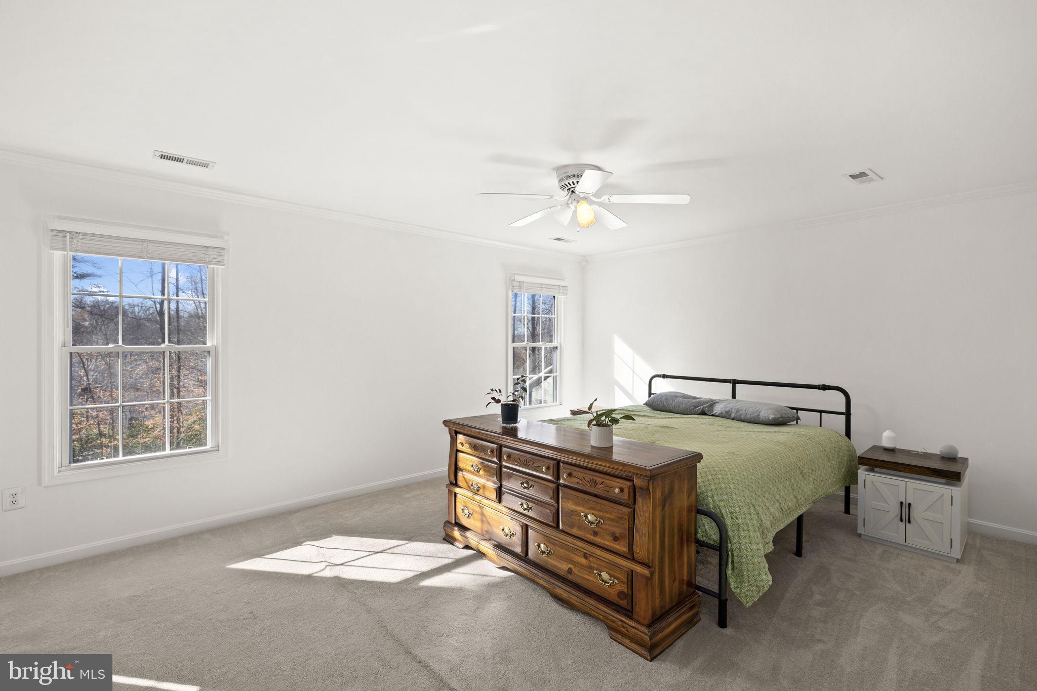 PRESIDENTIAL LAKES - Residential