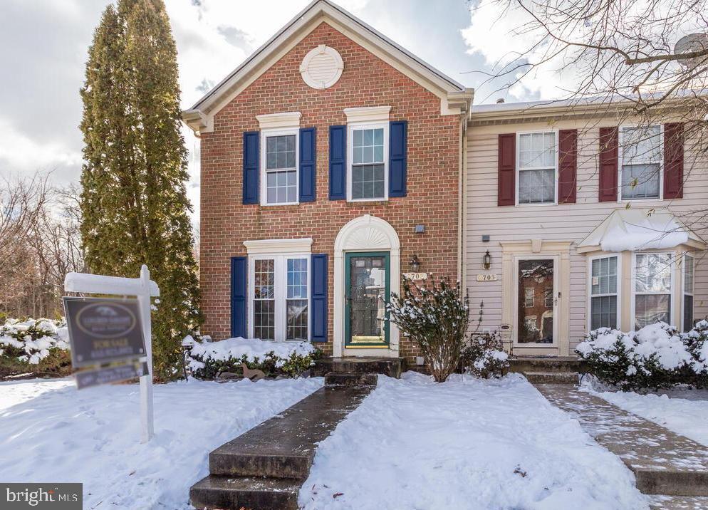 SEVEN OAKS - Residential