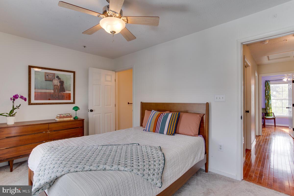 SEVEN OAKS - Residential