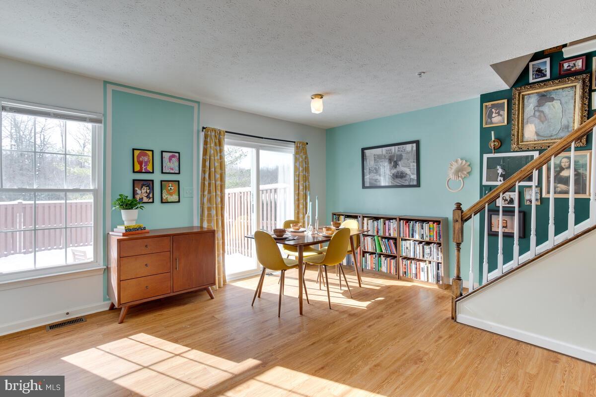 SEVEN OAKS - Residential