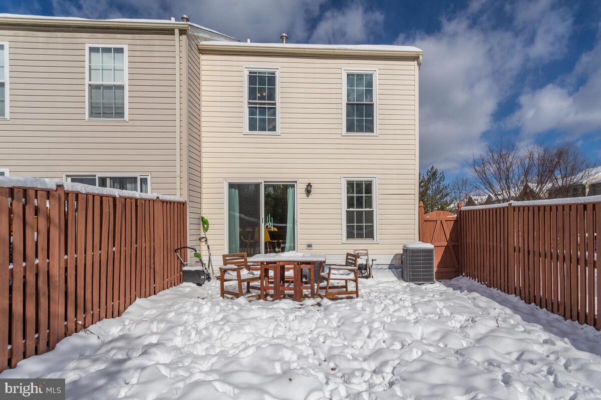 SEVEN OAKS - Residential