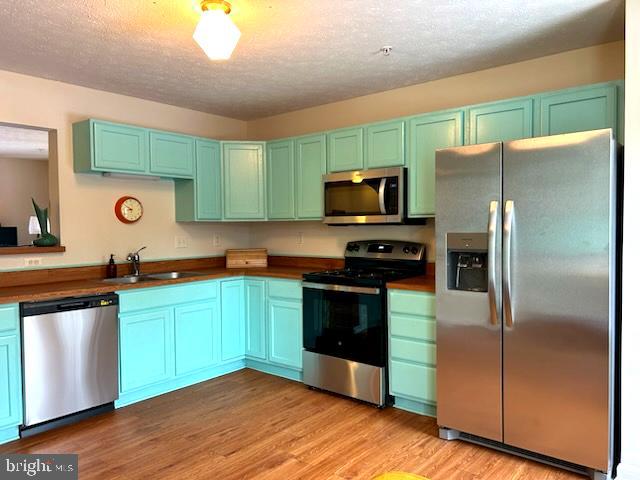 SEVEN OAKS - Residential