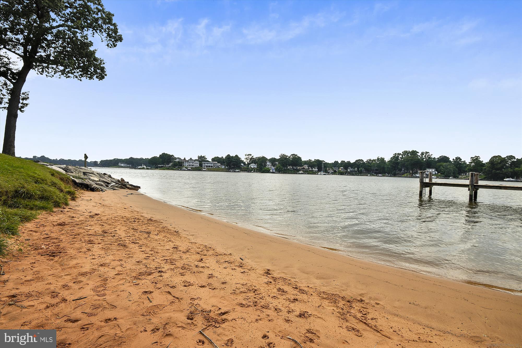 ELIZABETHS LANDING - Residential