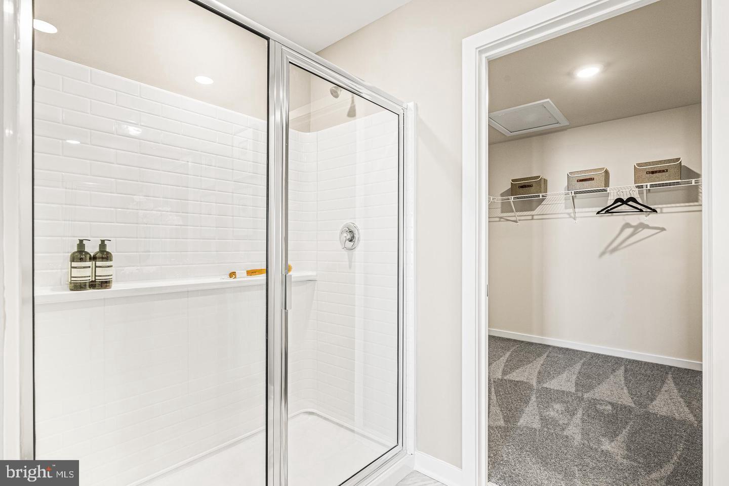 COVENTRY CHASE - Residential Lease