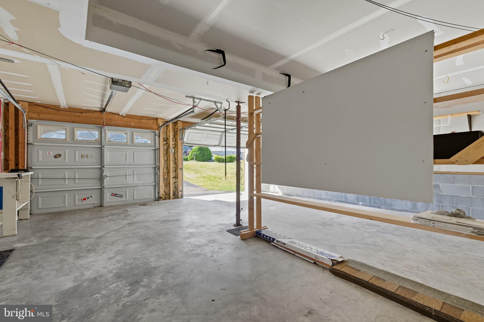 WILDFLOWER RIDGE - Residential