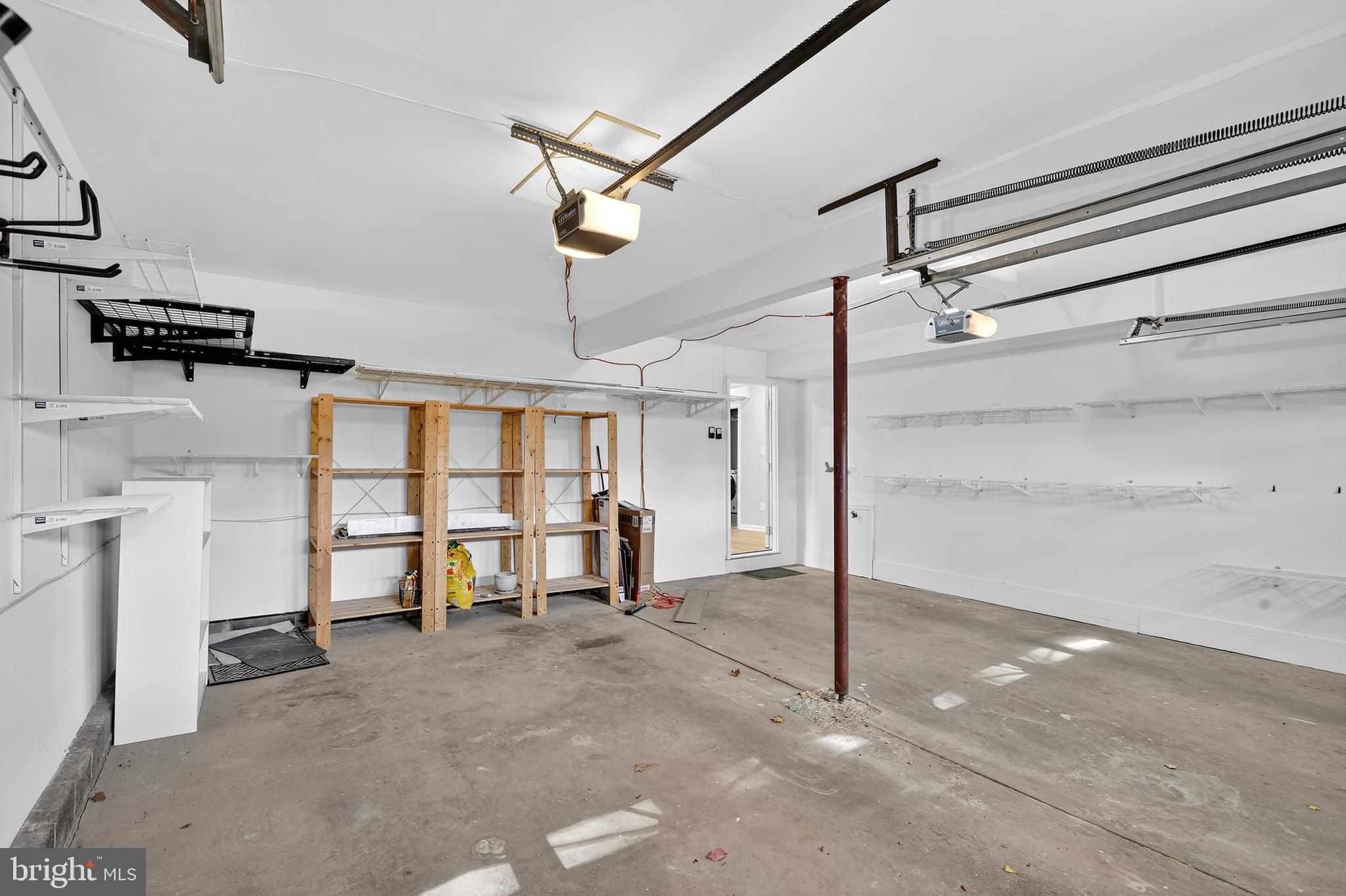 POTOMAC COMMONS - Residential