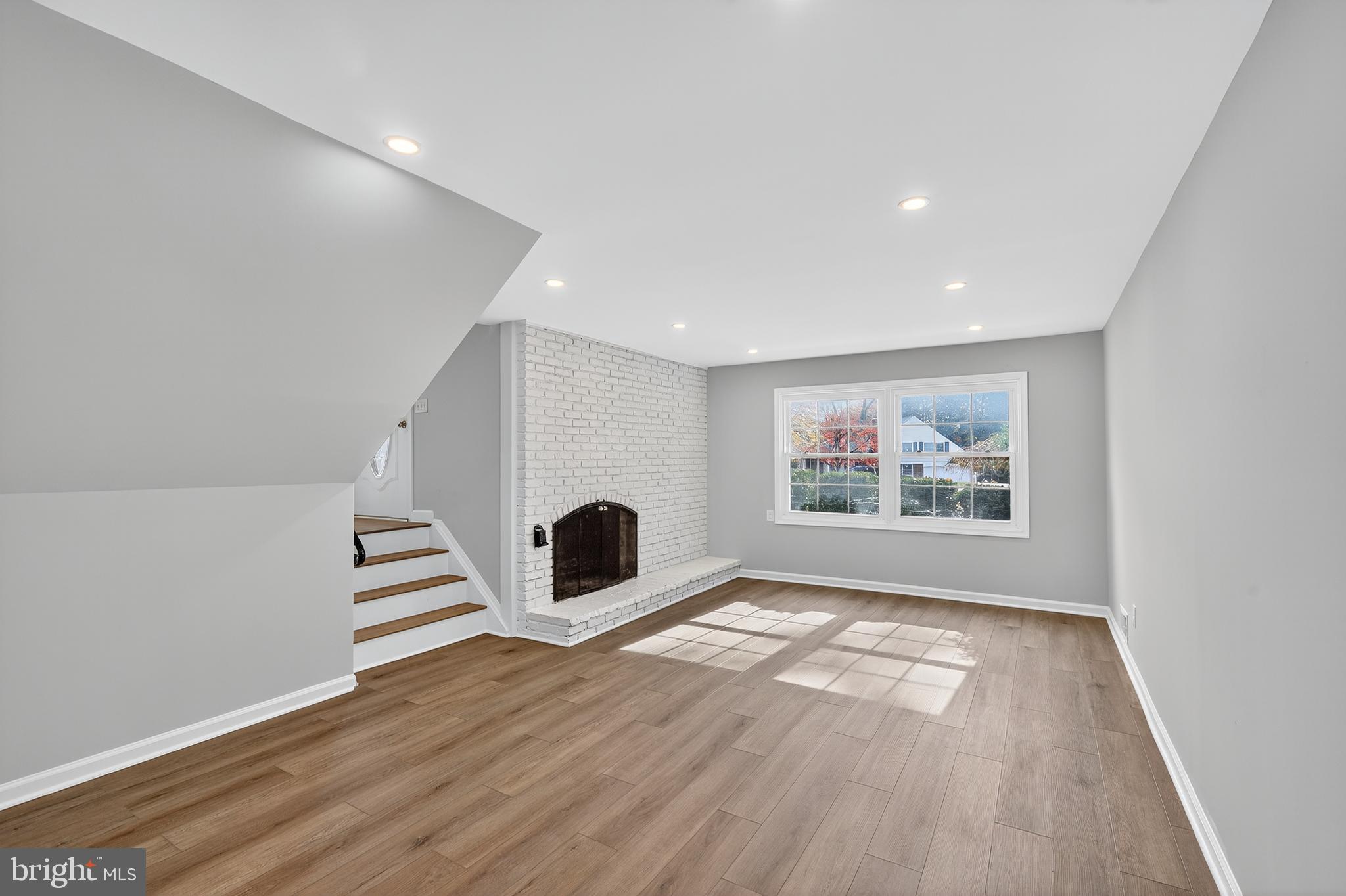 POTOMAC COMMONS - Residential