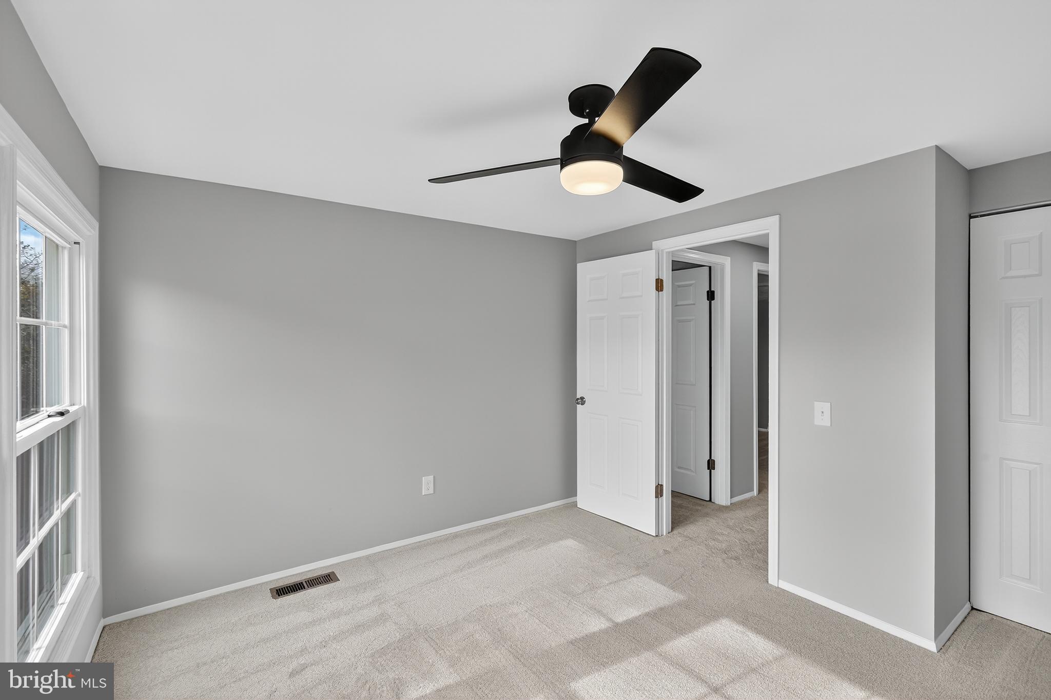 POTOMAC COMMONS - Residential