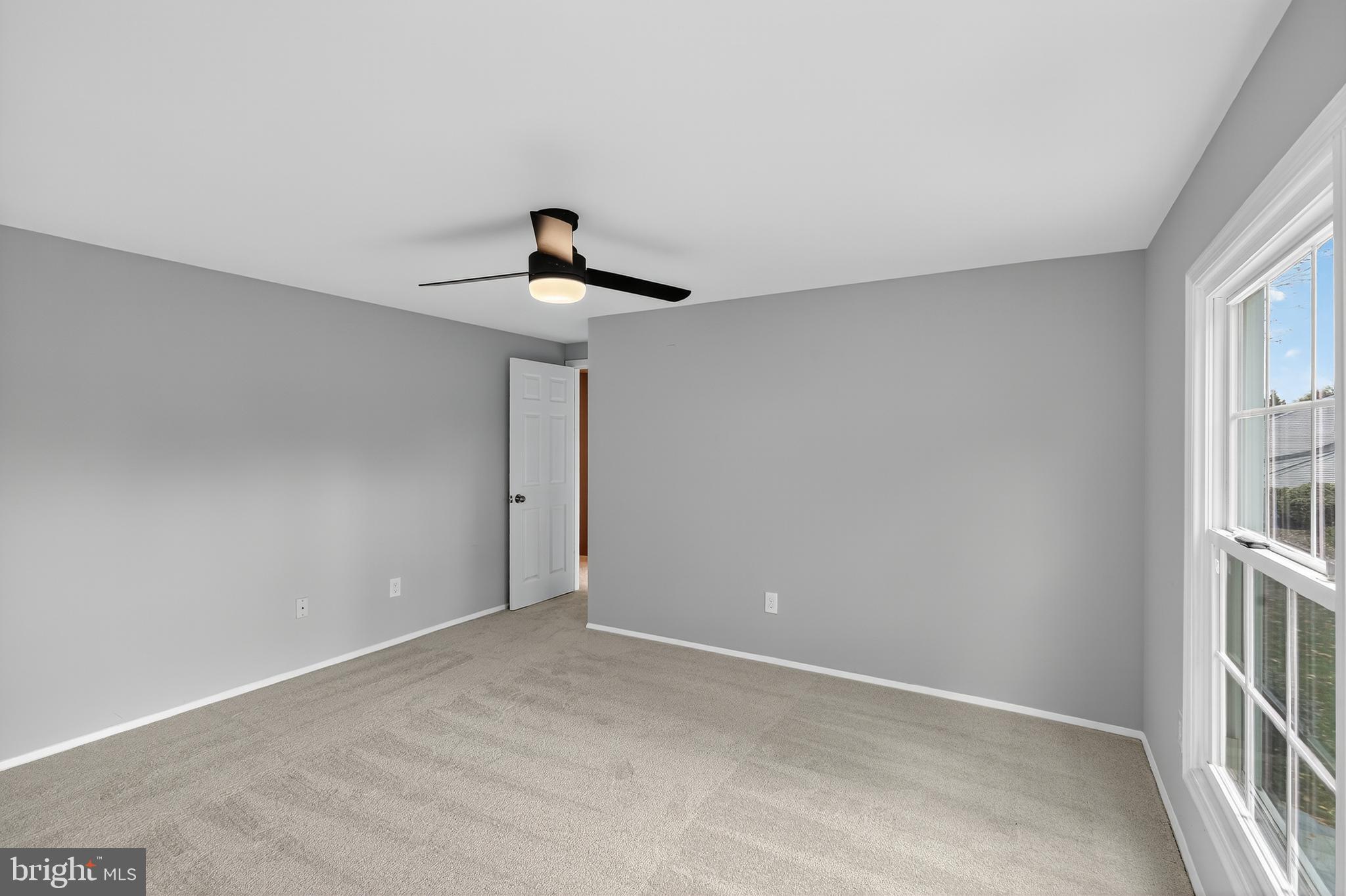 POTOMAC COMMONS - Residential