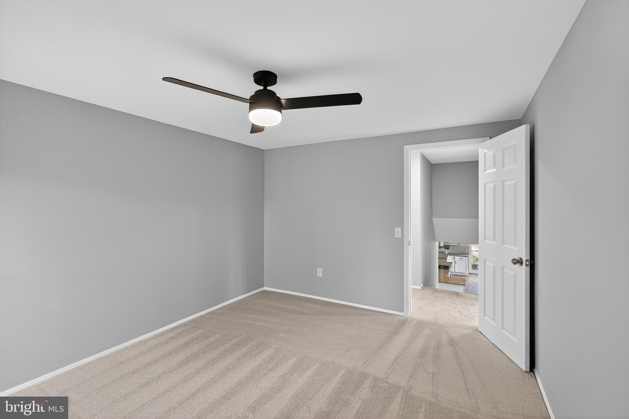 POTOMAC COMMONS - Residential